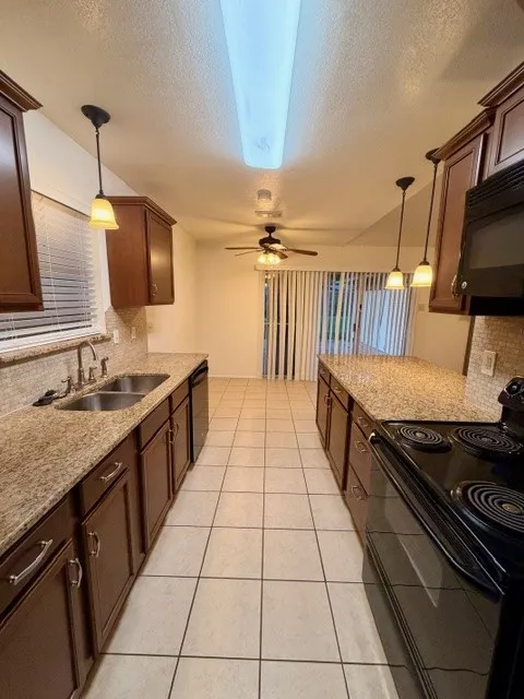 Single Family Residence For Rent in Dallas County , 710 Silverstone Drive, Richardson, Texas 75080, 3 Bedroom, 2 Bathroom, 2 Garage spaces, 1,352 Sqft, built in 1961, Preowned, mls#21226315, Real Estate Agent in Richardson, Homes For Rent in Dallas county, Homes For Rent in Richardson, Realtor in Richardson Texas, Real Estate Brokerage Independent Realty Texas, Luminita Cordes Realtor