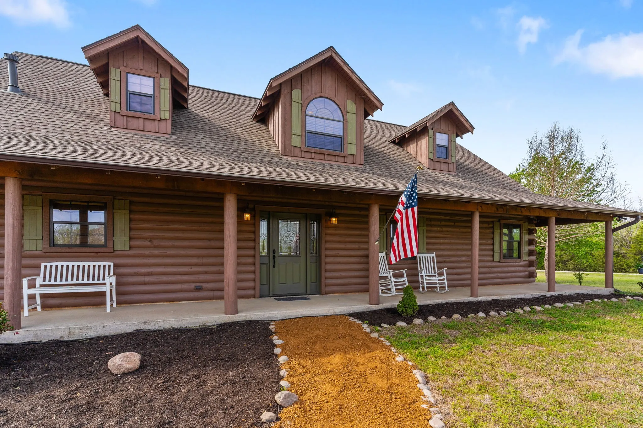 Single Family Residence For Sale in Grayson County , 7516 Fm 121, Van Alstyne, Texas 75495, 3 Bedroom, 3 Bathroom, 2 Garage spaces, 2,340 Sqft, built in 2007, mls#21206221, Real Estate Agent in Van Alstyne, Homes For Sale in Grayson county, Homes For Sale in Van Alstyne, Realtor in Van Alstyne Texas, Real Estate Brokerage Independent Realty Texas, Luminita Cordes Realtor