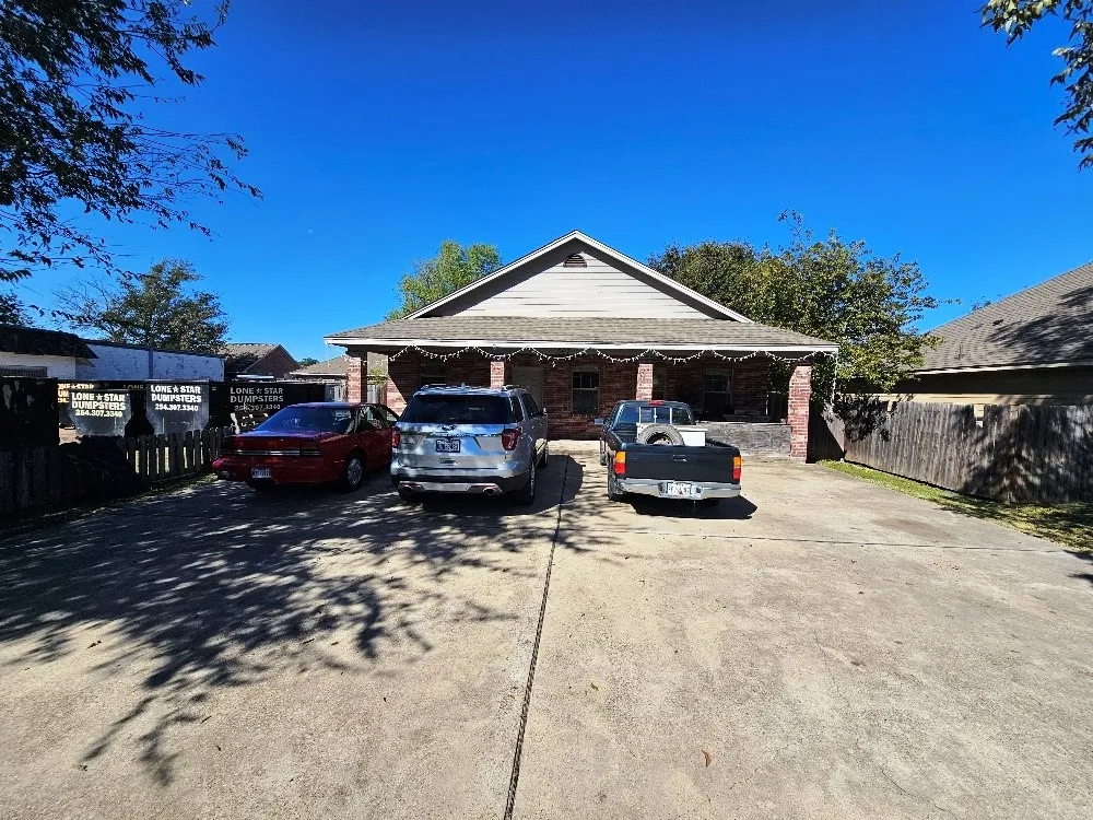 Single Family Residence For Sale in Mc Lennan County , 307 Church Avenue, Waco, Texas 76706, 4 Bedroom, 5 Bathroom, Garage spaces, 2,052 Sqft, built in 2007, mls#21226363, Real Estate Agent in Waco, Homes For Sale in Mc Lennan county, Homes For Sale in Waco, Realtor in Waco Texas, Real Estate Brokerage Independent Realty Texas, Luminita Cordes Realtor
