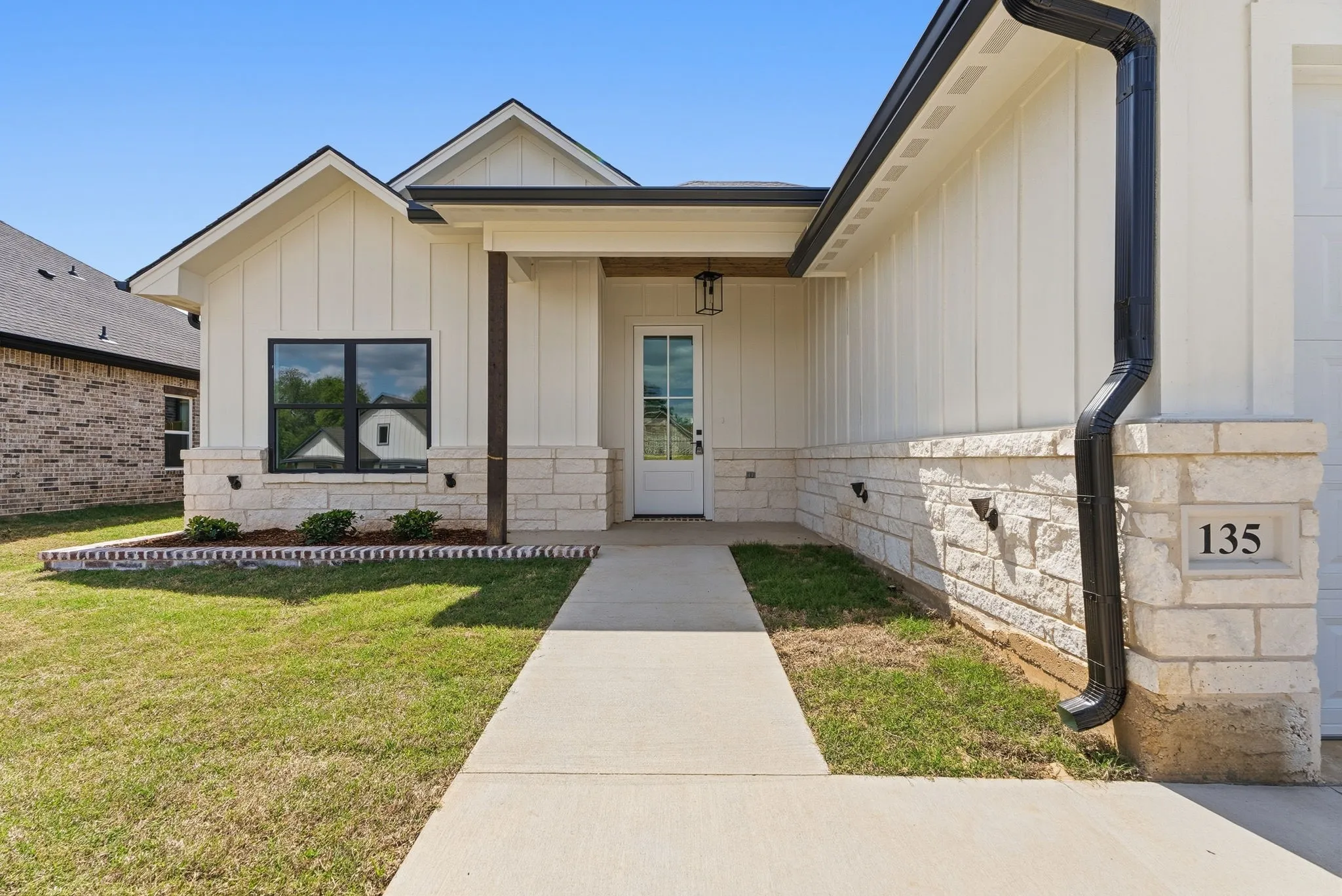 Single Family Residence For Sale in Smith County , 135 Kaul Lane, Bullard, Texas 75757, 4 Bedroom, 2 Bathroom, 2 Garage spaces, 1,900 Sqft, built in 2026, New Construction - Complete, mls#21220874, Real Estate Agent in Bullard, Homes For Sale in Smith county, Homes For Sale in Bullard, Realtor in Bullard Texas, Real Estate Brokerage Independent Realty Texas, Luminita Cordes Realtor