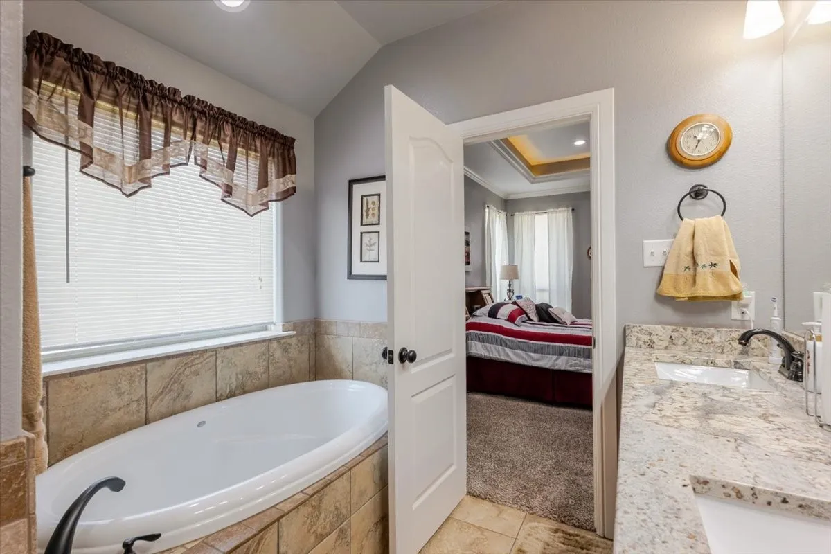 Single Family Residence For Sale in Parker County , 140 Pine Road, Poolville, Texas 76487, 3 Bedroom, 2 Bathroom, 2 Garage spaces, 2,108 Sqft, built in 2016, Preowned, mls#21223093, Real Estate Agent in Poolville, Homes For Sale in Parker county, Homes For Sale in Poolville, Realtor in Poolville Texas, Real Estate Brokerage Independent Realty Texas, Luminita Cordes Realtor