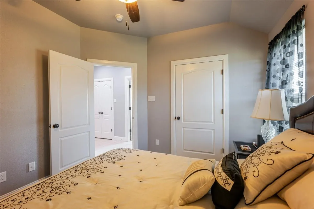 Single Family Residence For Sale in Parker County , 140 Pine Road, Poolville, Texas 76487, 3 Bedroom, 2 Bathroom, 2 Garage spaces, 2,108 Sqft, built in 2016, Preowned, mls#21223093, Real Estate Agent in Poolville, Homes For Sale in Parker county, Homes For Sale in Poolville, Realtor in Poolville Texas, Real Estate Brokerage Independent Realty Texas, Luminita Cordes Realtor