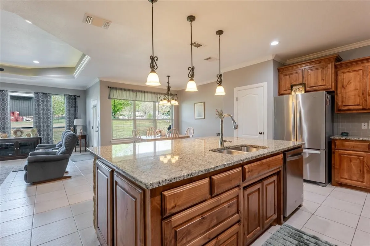 Single Family Residence For Sale in Parker County , 140 Pine Road, Poolville, Texas 76487, 3 Bedroom, 2 Bathroom, 2 Garage spaces, 2,108 Sqft, built in 2016, Preowned, mls#21223093, Real Estate Agent in Poolville, Homes For Sale in Parker county, Homes For Sale in Poolville, Realtor in Poolville Texas, Real Estate Brokerage Independent Realty Texas, Luminita Cordes Realtor