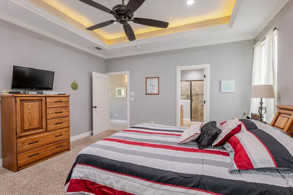 Single Family Residence For Sale in Parker County , 140 Pine Road, Poolville, Texas 76487, 3 Bedroom, 2 Bathroom, 2 Garage spaces, 2,108 Sqft, built in 2016, Preowned, mls#21223093, Real Estate Agent in Poolville, Homes For Sale in Parker county, Homes For Sale in Poolville, Realtor in Poolville Texas, Real Estate Brokerage Independent Realty Texas, Luminita Cordes Realtor