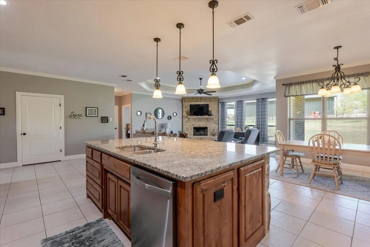 Single Family Residence For Sale in Parker County , 140 Pine Road, Poolville, Texas 76487, 3 Bedroom, 2 Bathroom, 2 Garage spaces, 2,108 Sqft, built in 2016, Preowned, mls#21223093, Real Estate Agent in Poolville, Homes For Sale in Parker county, Homes For Sale in Poolville, Realtor in Poolville Texas, Real Estate Brokerage Independent Realty Texas, Luminita Cordes Realtor