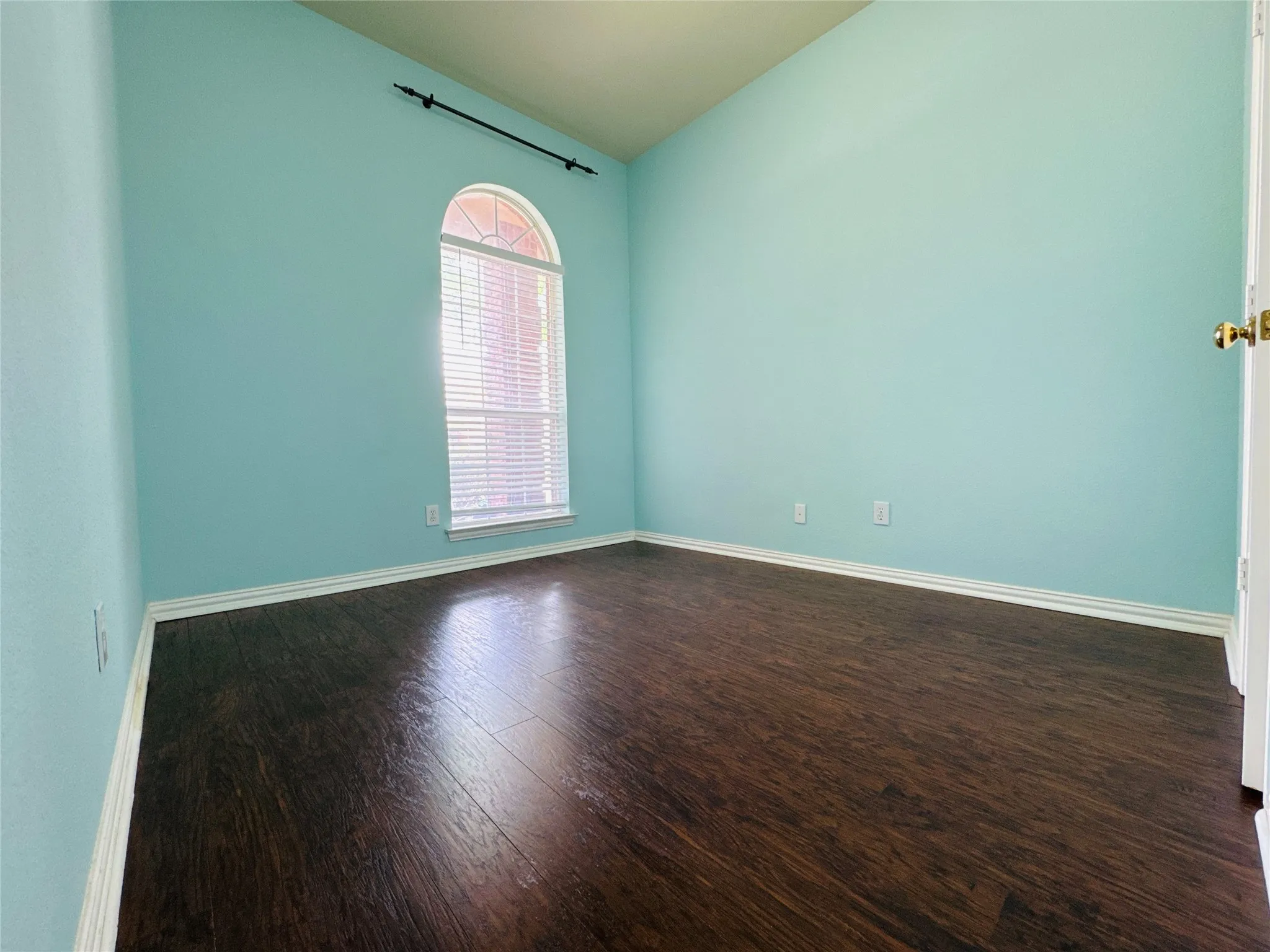 Single Family Residence For Sale in Collin County , 1430 Berkley Road, Allen, Texas 75002, 4 Bedroom, 2 Bathroom, 2 Garage spaces, 2,189 Sqft, built in 1998, mls#21196306, Real Estate Agent in Allen, Homes For Sale in Collin county, Homes For Sale in Allen, Realtor in Allen Texas, Real Estate Brokerage Independent Realty Texas, Luminita Cordes Realtor