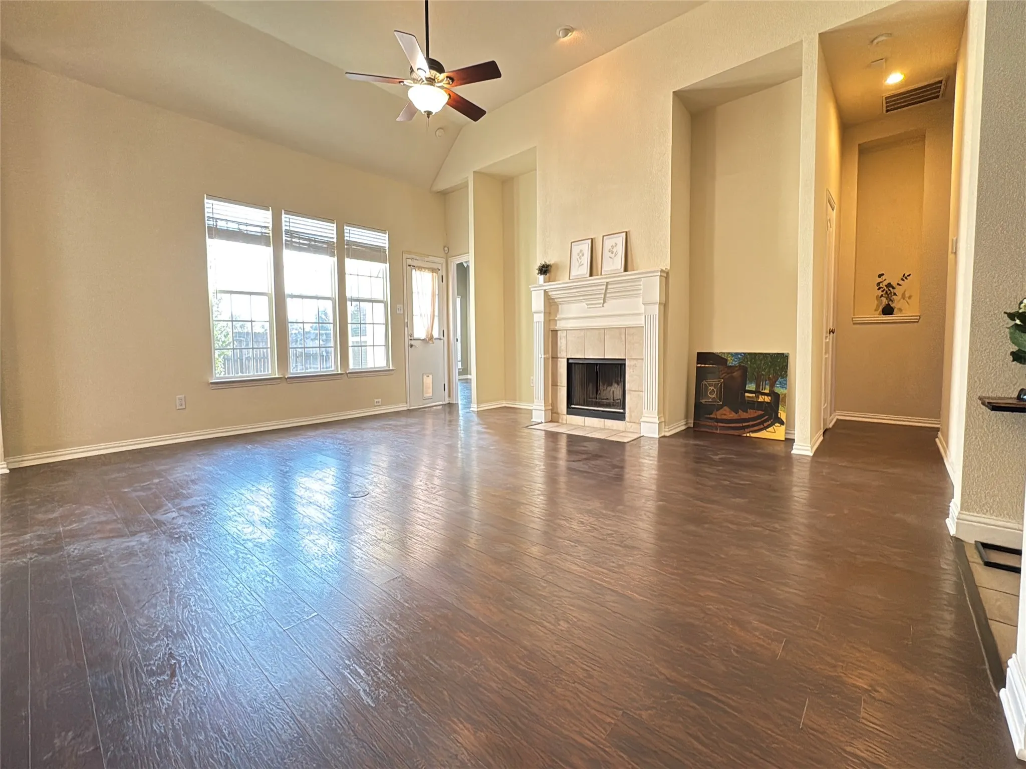 Single Family Residence For Sale in Collin County , 1430 Berkley Road, Allen, Texas 75002, 4 Bedroom, 2 Bathroom, 2 Garage spaces, 2,189 Sqft, built in 1998, mls#21196306, Real Estate Agent in Allen, Homes For Sale in Collin county, Homes For Sale in Allen, Realtor in Allen Texas, Real Estate Brokerage Independent Realty Texas, Luminita Cordes Realtor