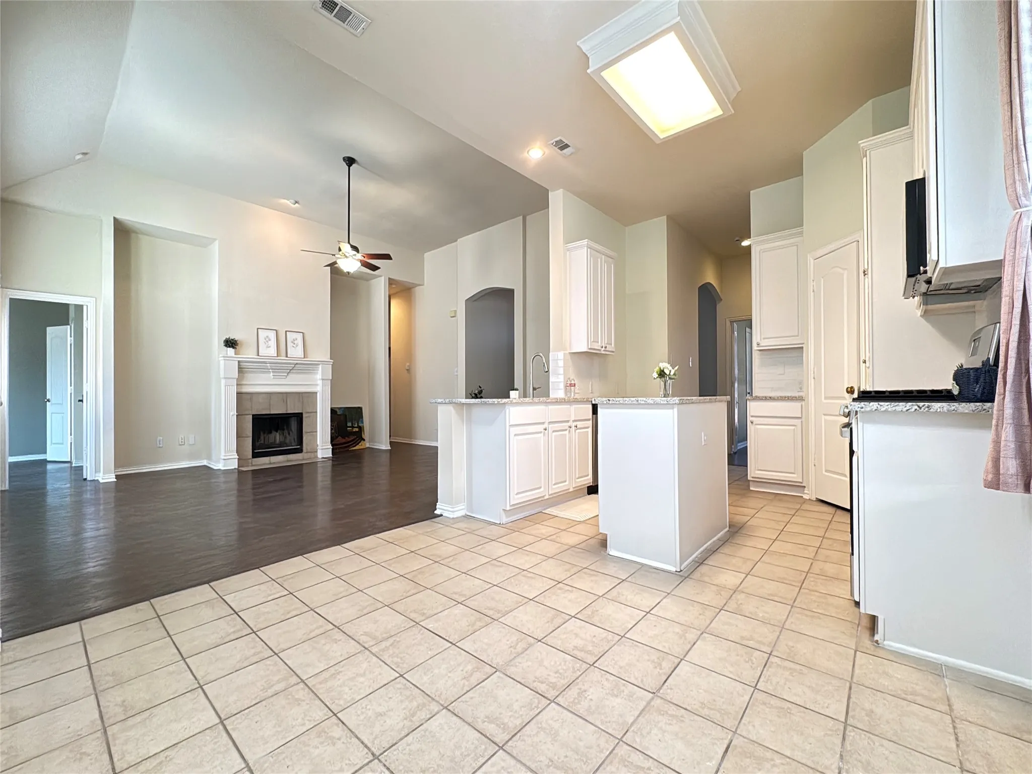 Single Family Residence For Sale in Collin County , 1430 Berkley Road, Allen, Texas 75002, 4 Bedroom, 2 Bathroom, 2 Garage spaces, 2,189 Sqft, built in 1998, mls#21196306, Real Estate Agent in Allen, Homes For Sale in Collin county, Homes For Sale in Allen, Realtor in Allen Texas, Real Estate Brokerage Independent Realty Texas, Luminita Cordes Realtor