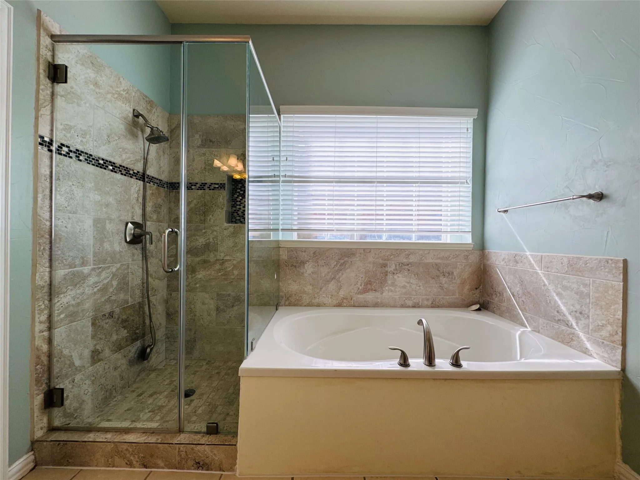 Single Family Residence For Sale in Collin County , 1430 Berkley Road, Allen, Texas 75002, 4 Bedroom, 2 Bathroom, 2 Garage spaces, 2,189 Sqft, built in 1998, mls#21196306, Real Estate Agent in Allen, Homes For Sale in Collin county, Homes For Sale in Allen, Realtor in Allen Texas, Real Estate Brokerage Independent Realty Texas, Luminita Cordes Realtor