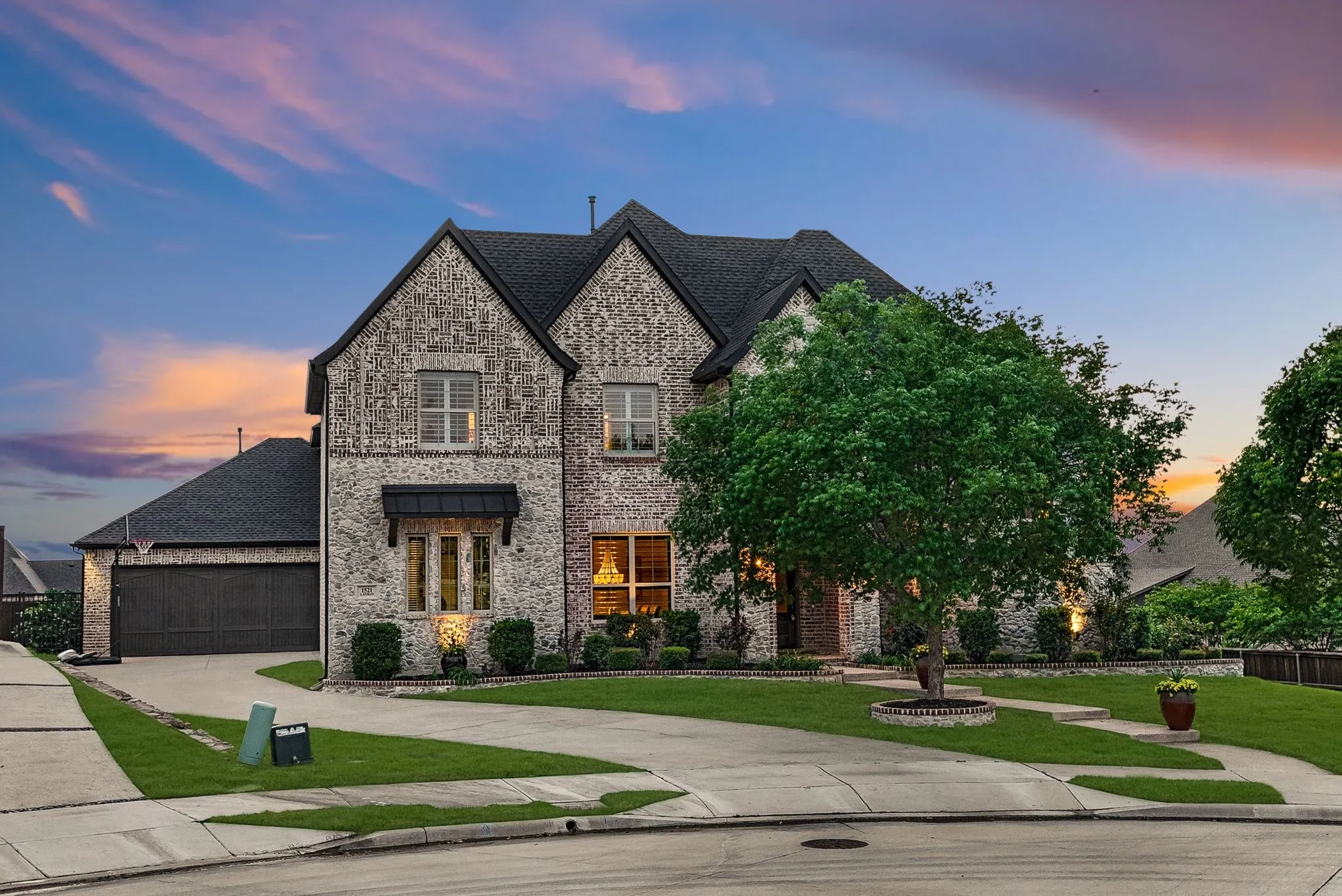 Single Family Residence For Sale in Collin County , 1521 Latigo Court, Prosper, Texas 75078, 5 Bedroom, 6 Bathroom, 3 Garage spaces, 4,888 Sqft, built in 2017, Preowned, mls#21223639, Real Estate Agent in Prosper, Homes For Sale in Collin county, Homes For Sale in Prosper, Realtor in Prosper Texas, Real Estate Brokerage Independent Realty Texas, Luminita Cordes Realtor