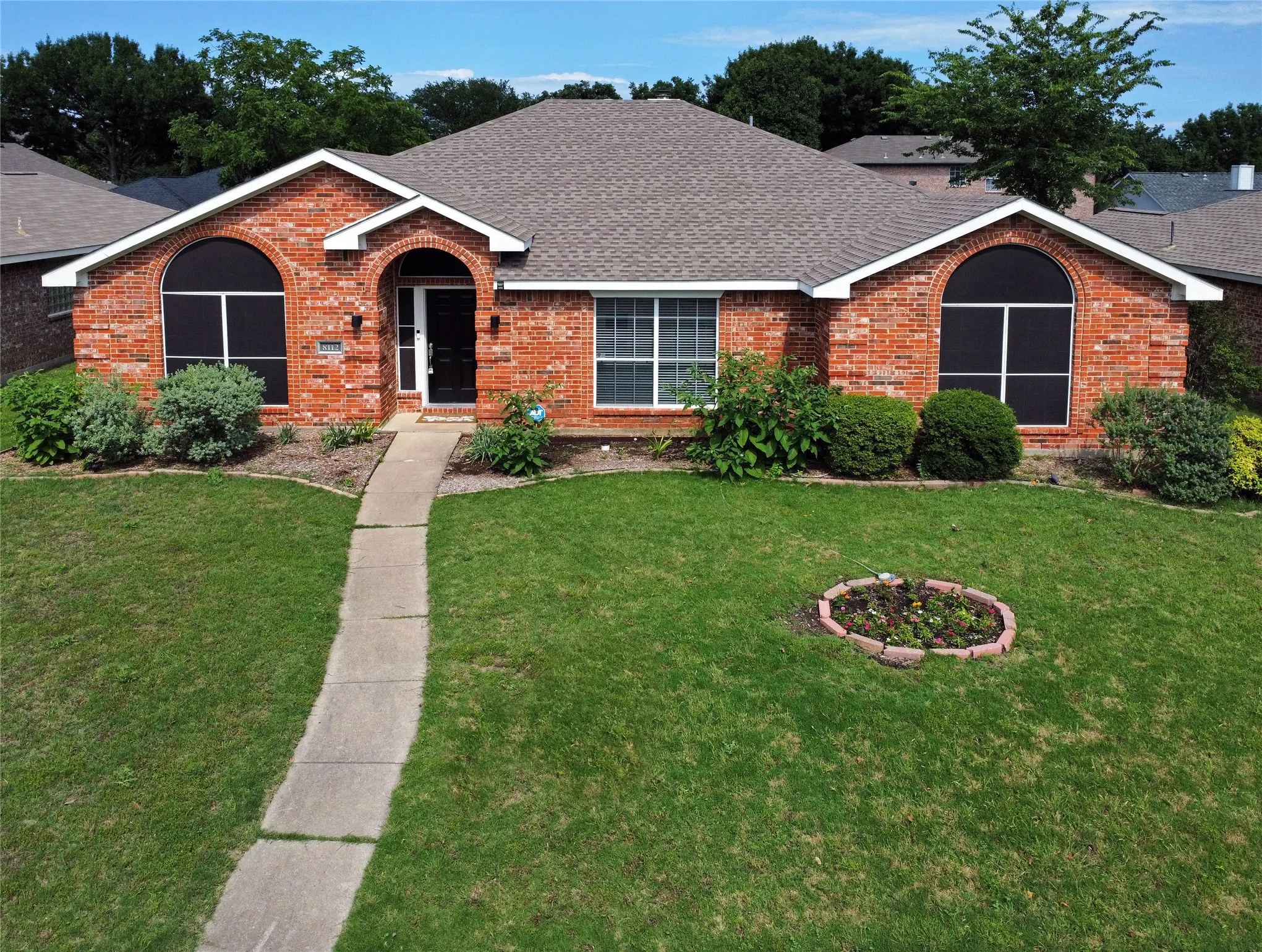 Single Family Residence For Sale in Collin County , 8112 Dock Street, Frisco, Texas 75035, 3 Bedrooms, 2 Bathrooms, 2 Garage spaces, 2,155 Sqft, built in 1994, Preowned, Price $459,000, mls#21216341, Real Estate Agent in Frisco, Homes For Sale in Collin county, Homes For Sale in Frisco, Realtor in Frisco Texas, Real Estate Brokerage Independent Realty Texas, Luminita Cordes Realtor