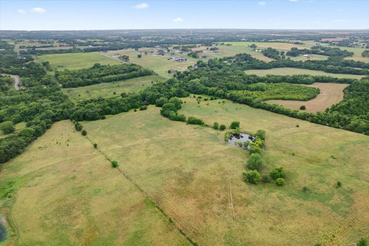 Unimproved Land For Sale in Grayson County , 00 Whitaker Road, Van Alstyne, Texas 75495, 0, 0, Garage spaces, 0 Sqft, built in 0, Price $935,000, mls#21225220, Real Estate Agent in Van Alstyne, Homes For Sale in Grayson county, Homes For Sale in Van Alstyne, Realtor in Van Alstyne Texas, Real Estate Brokerage Independent Realty Texas, Luminita Cordes Realtor