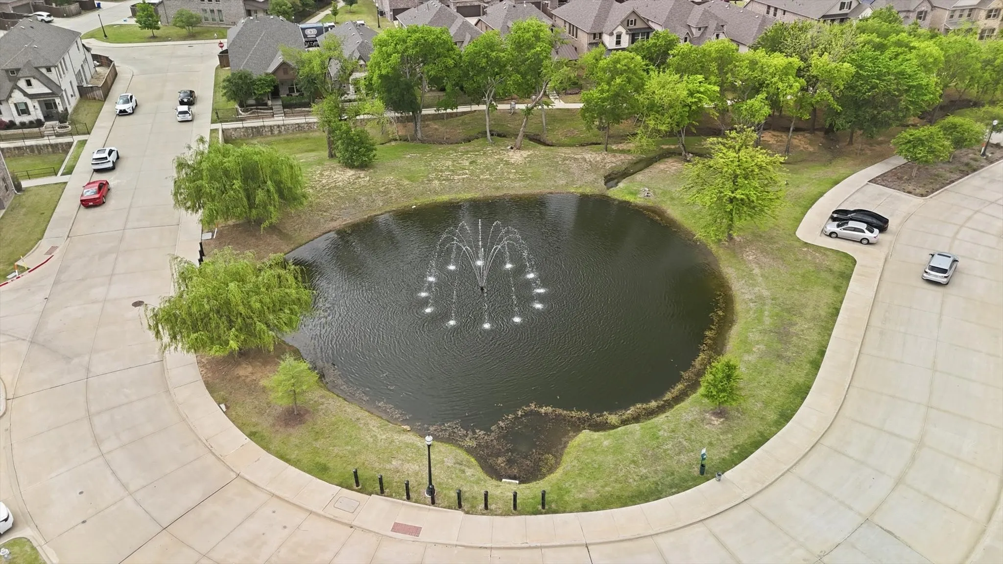 Welcome to Founders Park. Owners will Enjoy Lots of Great Amenities, Walking Areas, and Beautiful Private Parks.