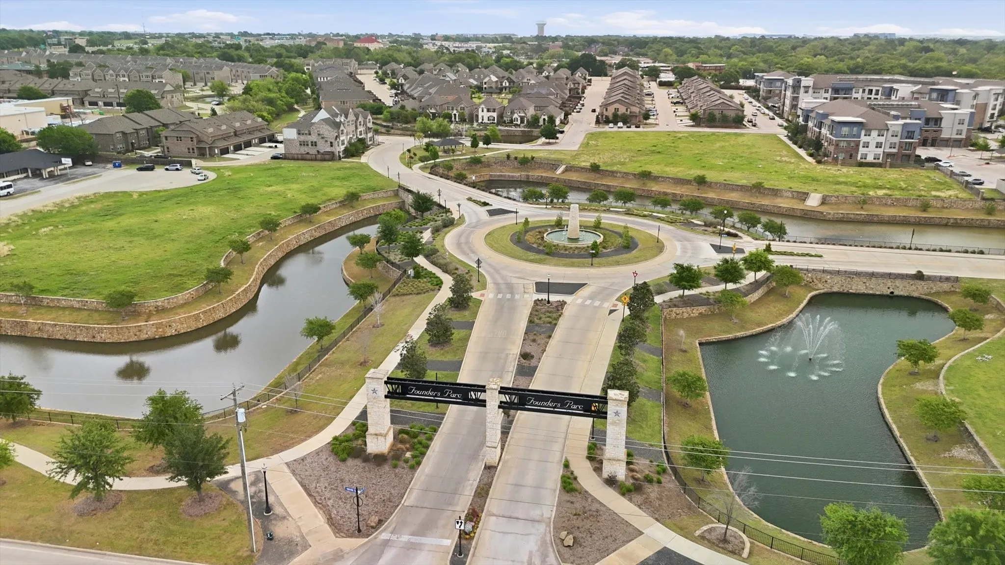 Welcome to Founders Park. Owners will Enjoy Lots of Great Amenities, Walking Areas, and Beautiful Private Parks.
