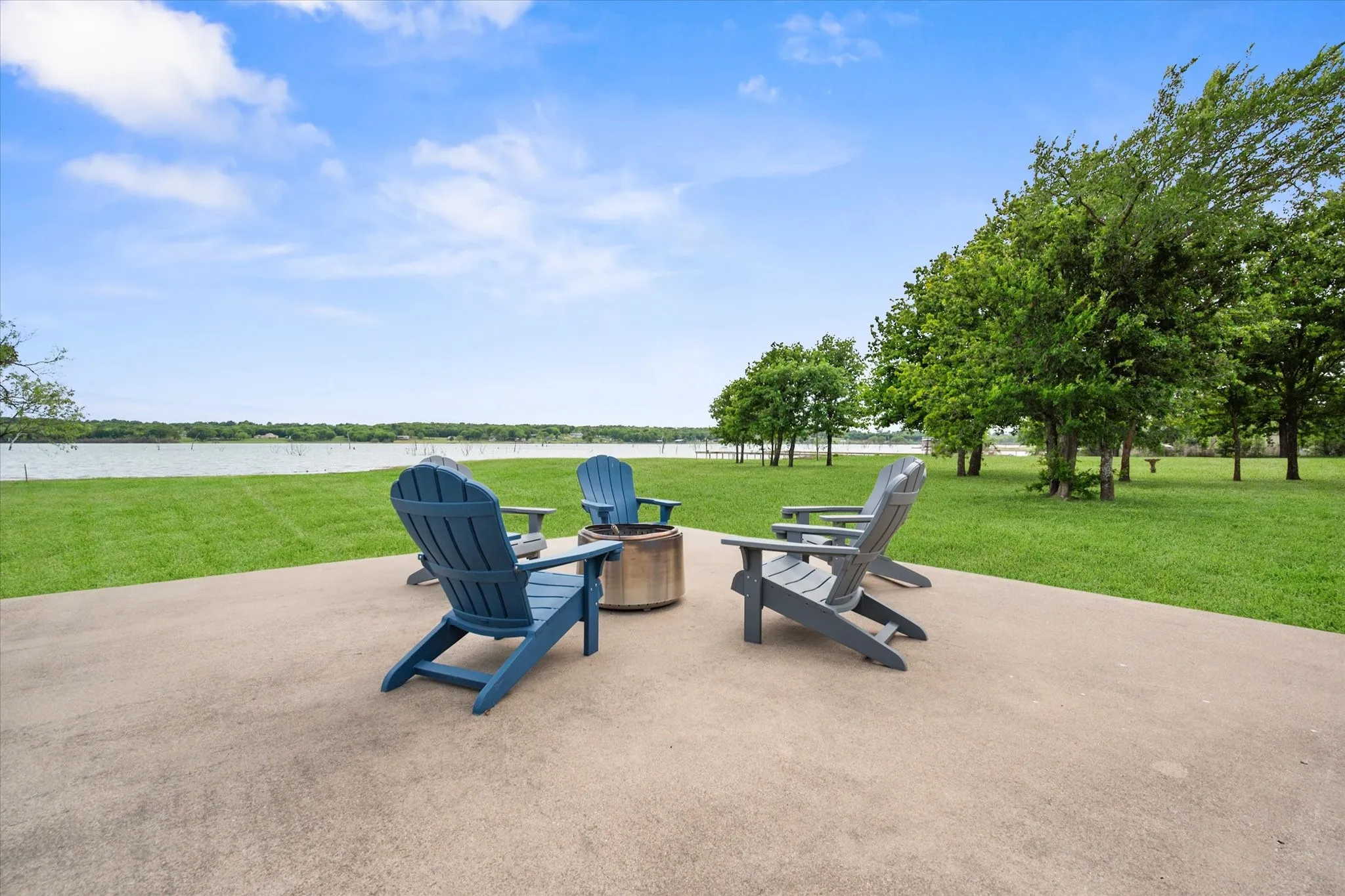 Single Family Residence For Sale in Navarro County , 203 County Road 3124a, Corsicana, Texas 75109, 3 Bedroom, 2 Bathroom, Garage spaces, 1,459 Sqft, built in 2008, mls#21218042, Real Estate Agent in Corsicana, Homes For Sale in Navarro county, Homes For Sale in Corsicana, Realtor in Corsicana Texas, Real Estate Brokerage Independent Realty Texas, Luminita Cordes Realtor