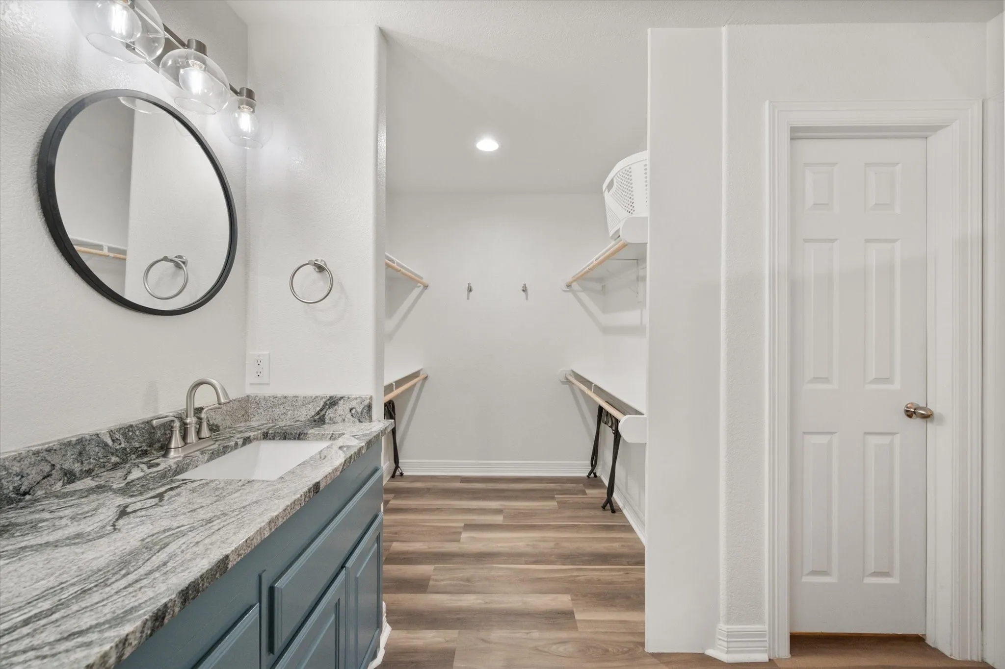 Single Family Residence For Sale in Navarro County , 203 County Road 3124a, Corsicana, Texas 75109, 3 Bedroom, 2 Bathroom, Garage spaces, 1,459 Sqft, built in 2008, mls#21218042, Real Estate Agent in Corsicana, Homes For Sale in Navarro county, Homes For Sale in Corsicana, Realtor in Corsicana Texas, Real Estate Brokerage Independent Realty Texas, Luminita Cordes Realtor