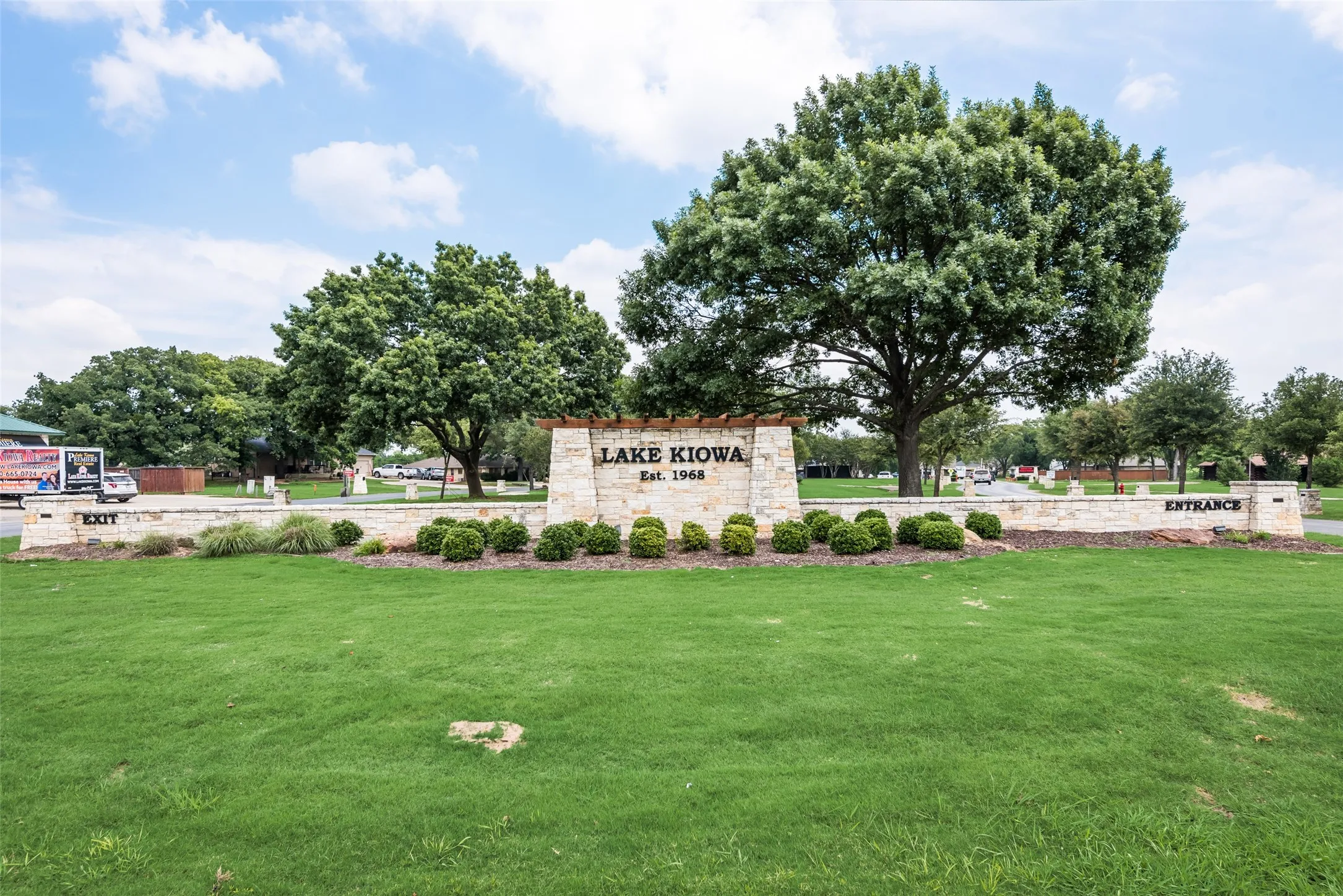 Single Family Residence For Sale in Cooke County , 108 Pawnee Trail, Lake Kiowa, Texas 76240, 3 Bedrooms, 5 Bathrooms, 3 Garage spaces, 4,500 Sqft, built in 2023, New Construction - Incomplete, Price $600,000, mls#21226416, Real Estate Agent in Lake Kiowa, Homes For Sale in Cooke county, Homes For Sale in Lake Kiowa, Realtor in Lake Kiowa Texas, Real Estate Brokerage Independent Realty Texas, Luminita Cordes Realtor