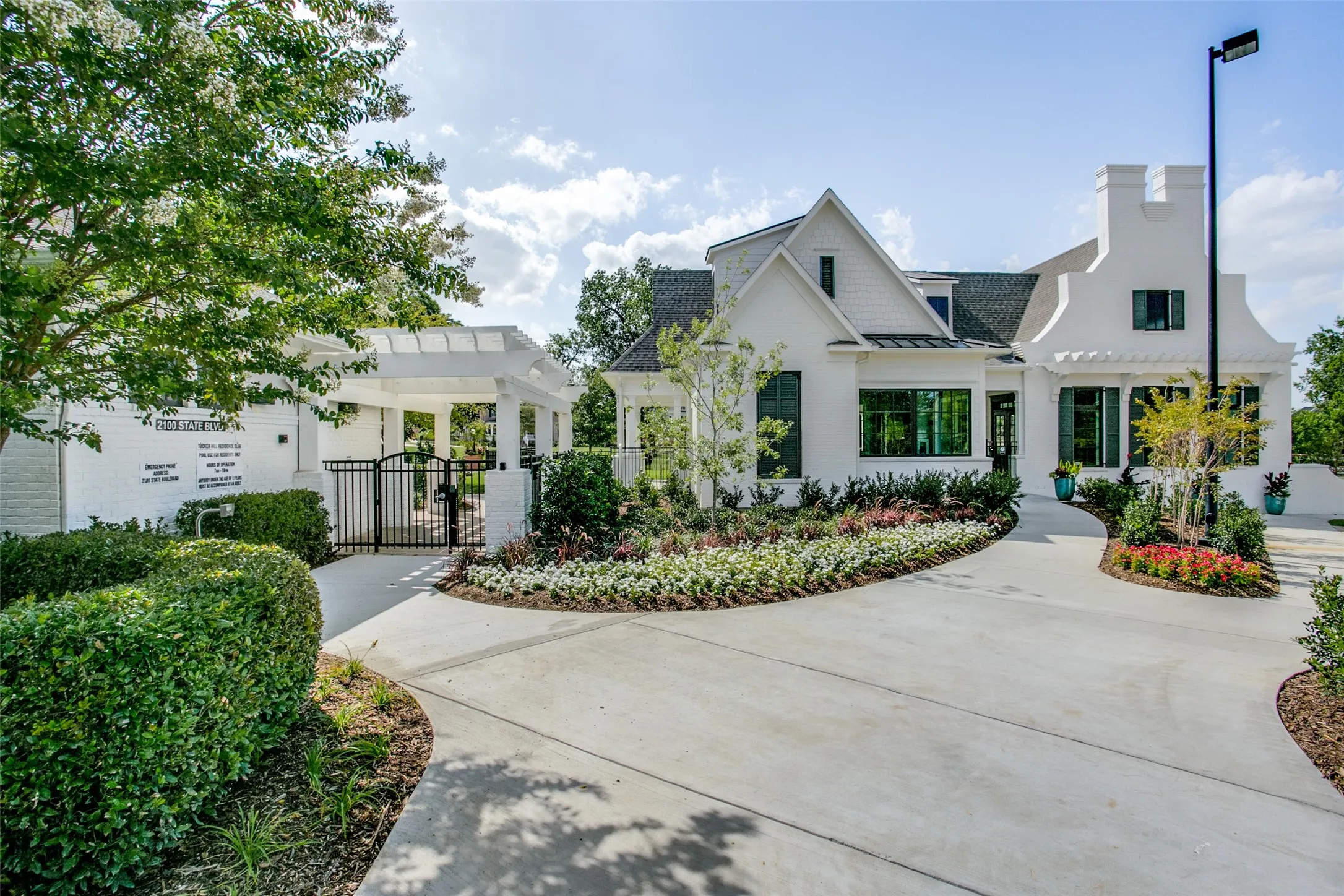 Single Family Residence For Sale in Collin County , 7400 Wescott Lane, Mc Kinney, Texas 75071, 4 Bedroom, 4 Bathroom, 2 Garage spaces, 2,695 Sqft, built in 2016, Preowned, mls#21225525, Real Estate Agent in Mc Kinney, Homes For Sale in Collin county, Homes For Sale in Mc Kinney, Realtor in Mc Kinney Texas, Real Estate Brokerage Independent Realty Texas, Luminita Cordes Realtor