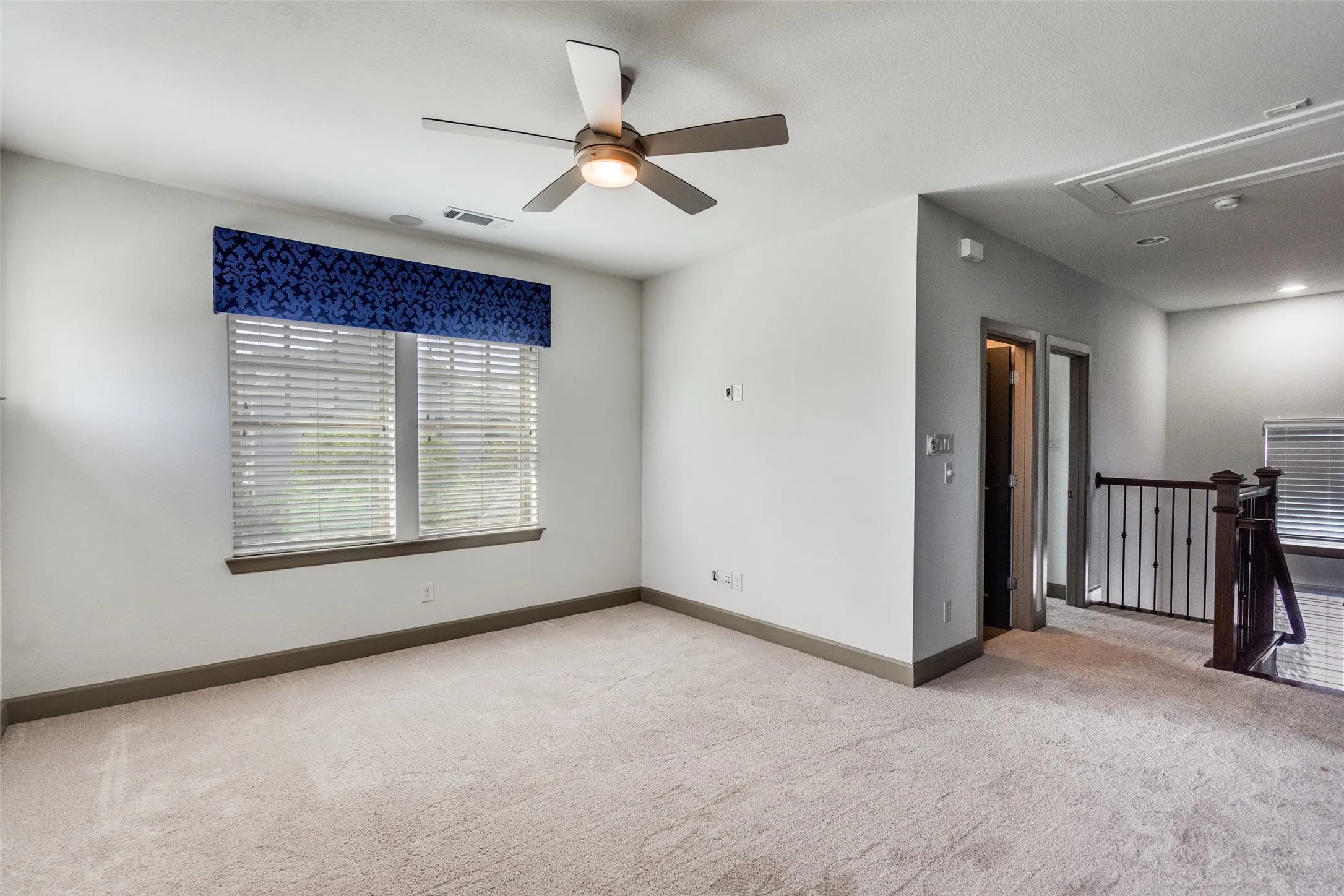 Single Family Residence For Sale in Collin County , 7400 Wescott Lane, Mc Kinney, Texas 75071, 4 Bedroom, 4 Bathroom, 2 Garage spaces, 2,695 Sqft, built in 2016, Preowned, mls#21225525, Real Estate Agent in Mc Kinney, Homes For Sale in Collin county, Homes For Sale in Mc Kinney, Realtor in Mc Kinney Texas, Real Estate Brokerage Independent Realty Texas, Luminita Cordes Realtor