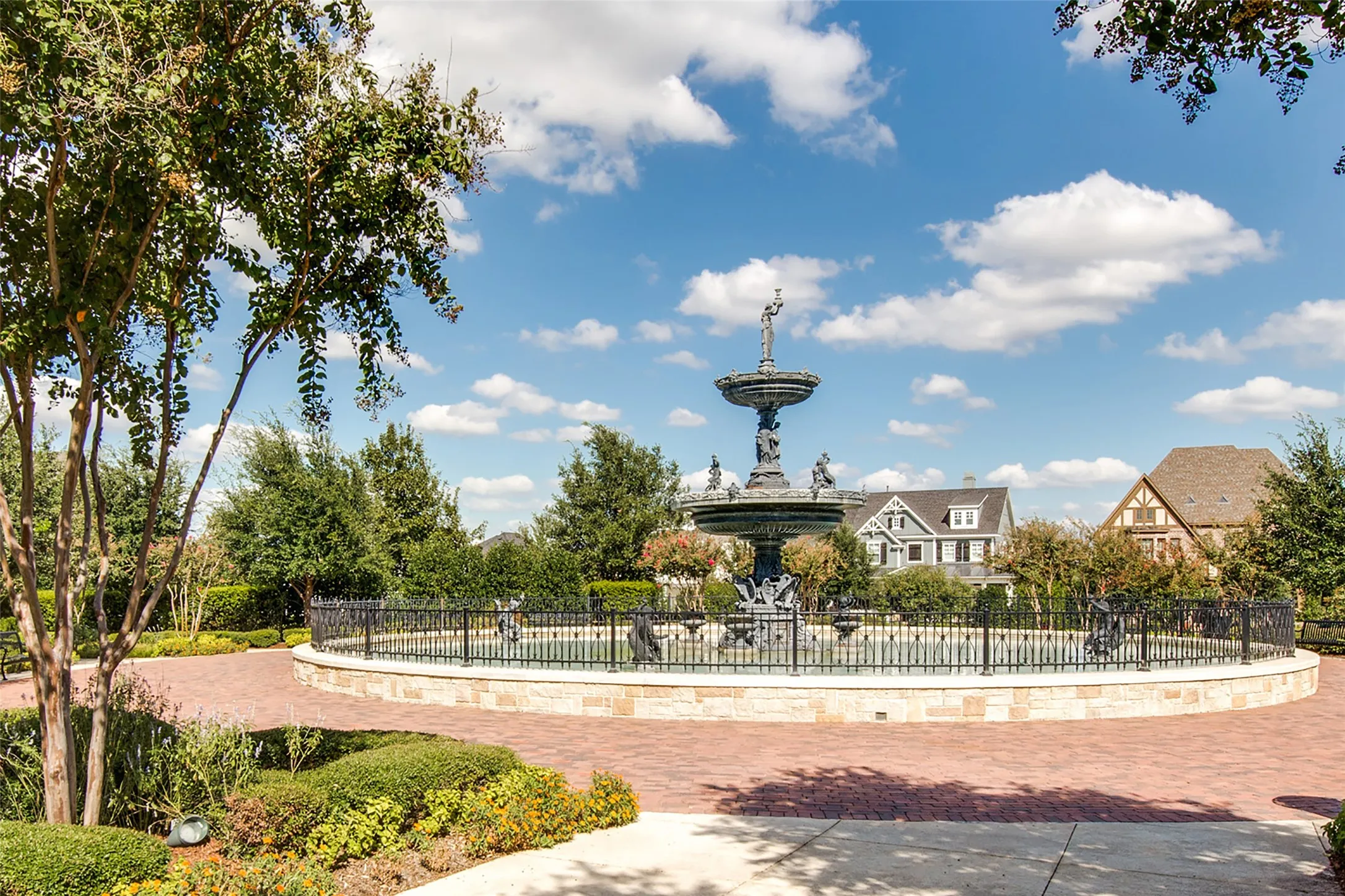 Single Family Residence For Sale in Collin County , 7400 Wescott Lane, Mc Kinney, Texas 75071, 4 Bedroom, 4 Bathroom, 2 Garage spaces, 2,695 Sqft, built in 2016, Preowned, mls#21225525, Real Estate Agent in Mc Kinney, Homes For Sale in Collin county, Homes For Sale in Mc Kinney, Realtor in Mc Kinney Texas, Real Estate Brokerage Independent Realty Texas, Luminita Cordes Realtor