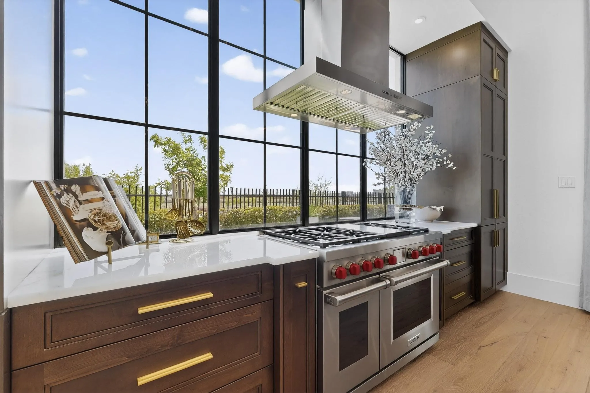 Single Family Residence For Sale in Denton County , 3983 Honeycutt Drive, Frisco, Texas 75033, 5 Bedroom, 8 Bathroom, 3 Garage spaces, 4,071 Sqft, built in 2023, Preowned, mls#21224483, Real Estate Agent in Frisco, Homes For Sale in Denton county, Homes For Sale in Frisco, Realtor in Frisco Texas, Real Estate Brokerage Independent Realty Texas, Luminita Cordes Realtor
