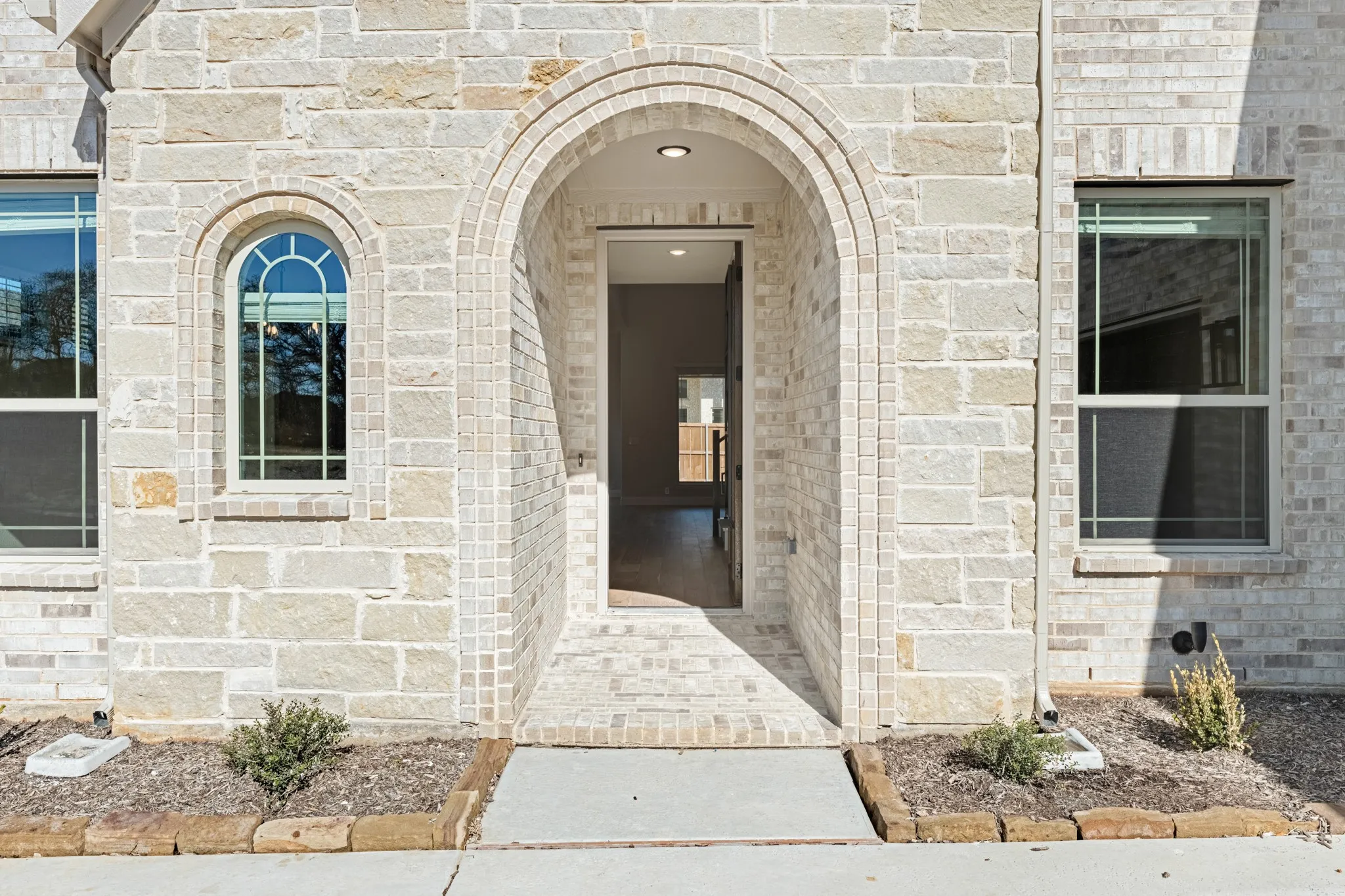 Single Family Residence For Sale in Tarrant County , 2302 Prosper Way, Mansfield, Texas 76063, 4 Bedrooms, 4 Bathrooms, 2 Garage spaces, 3,485 Sqft, built in 2024, New Construction - Complete, Price $658,803, mls#21226684, Real Estate Agent in Mansfield, Homes For Sale in Tarrant county, Homes For Sale in Mansfield, Realtor in Mansfield Texas, Real Estate Brokerage Independent Realty Texas, Luminita Cordes Realtor