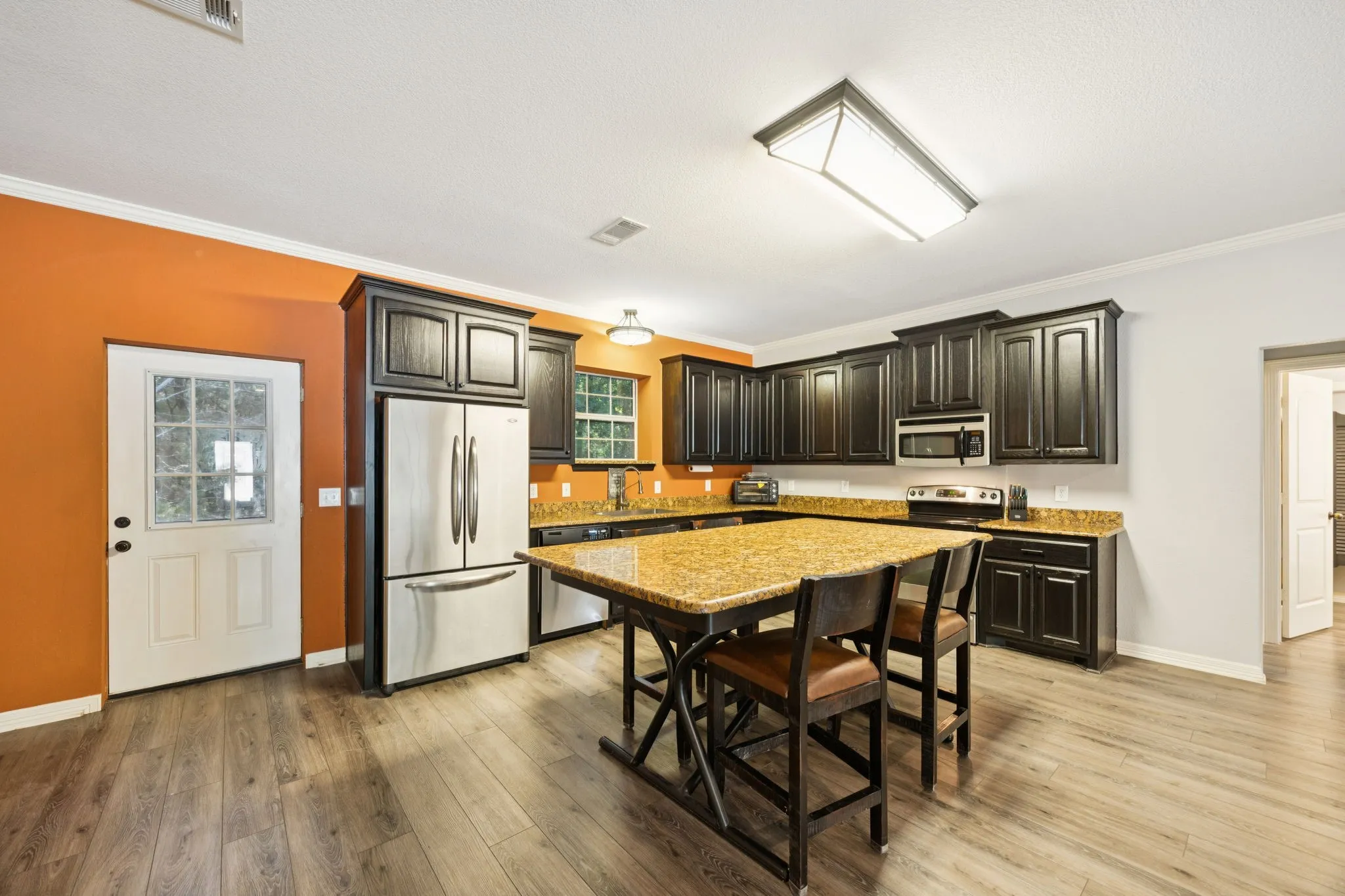 Farm For Sale in Collin County , 4360 County Road 411, Mc Kinney, Texas 75071, 4 Bedroom, 3 Bathroom, Garage spaces, 2,880 Sqft, built in 2007, Preowned, mls#21226679, Real Estate Agent in Mc Kinney, Homes For Sale in Collin county, Homes For Sale in Mc Kinney, Realtor in Mc Kinney Texas, Real Estate Brokerage Independent Realty Texas, Luminita Cordes Realtor