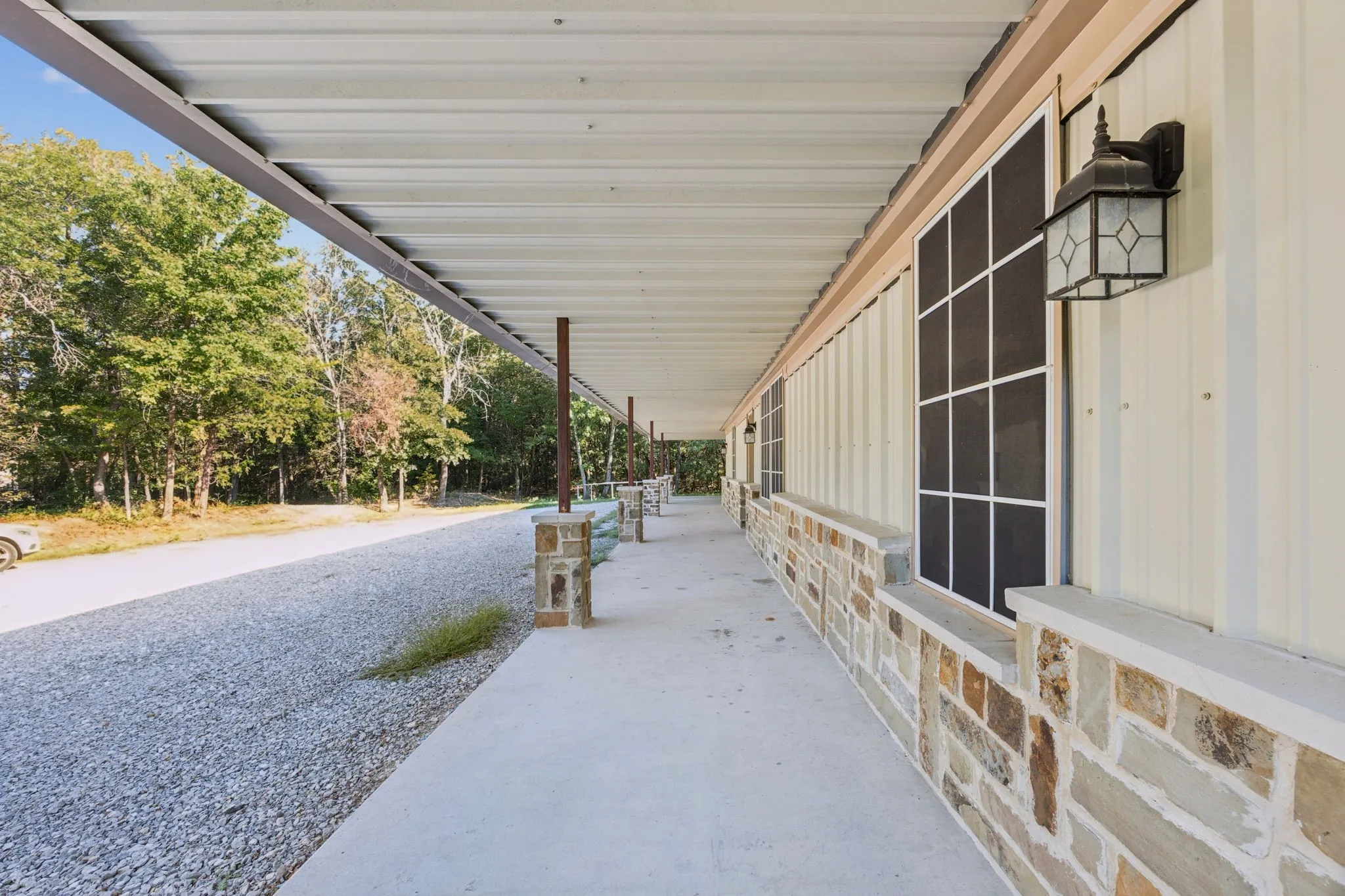Farm For Sale in Collin County , 4360 County Road 411, Mc Kinney, Texas 75071, 4 Bedroom, 3 Bathroom, Garage spaces, 2,880 Sqft, built in 2007, Preowned, mls#21226679, Real Estate Agent in Mc Kinney, Homes For Sale in Collin county, Homes For Sale in Mc Kinney, Realtor in Mc Kinney Texas, Real Estate Brokerage Independent Realty Texas, Luminita Cordes Realtor