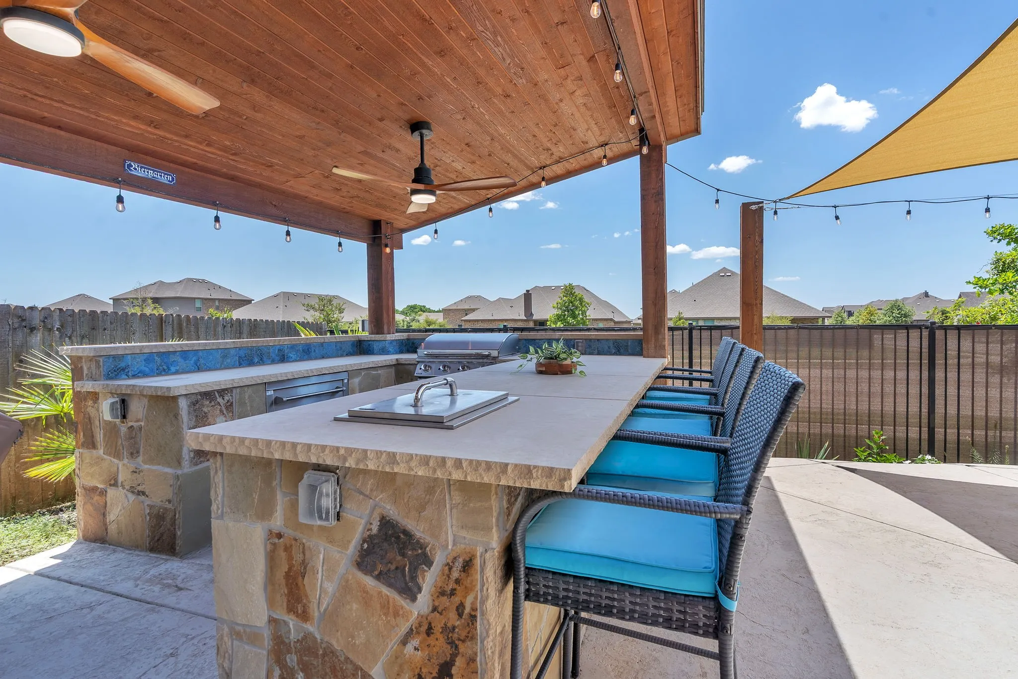 Single Family Residence For Sale in Ellis County , 4002 Grove Valley Road, Midlothian, Texas 76065, 5 Bedroom, 4 Bathroom, 2 Garage spaces, 3,484 Sqft, built in 2021, Preowned, mls#21222534, Real Estate Agent in Midlothian, Homes For Sale in Ellis county, Homes For Sale in Midlothian, Realtor in Midlothian Texas, Real Estate Brokerage Independent Realty Texas, Luminita Cordes Realtor