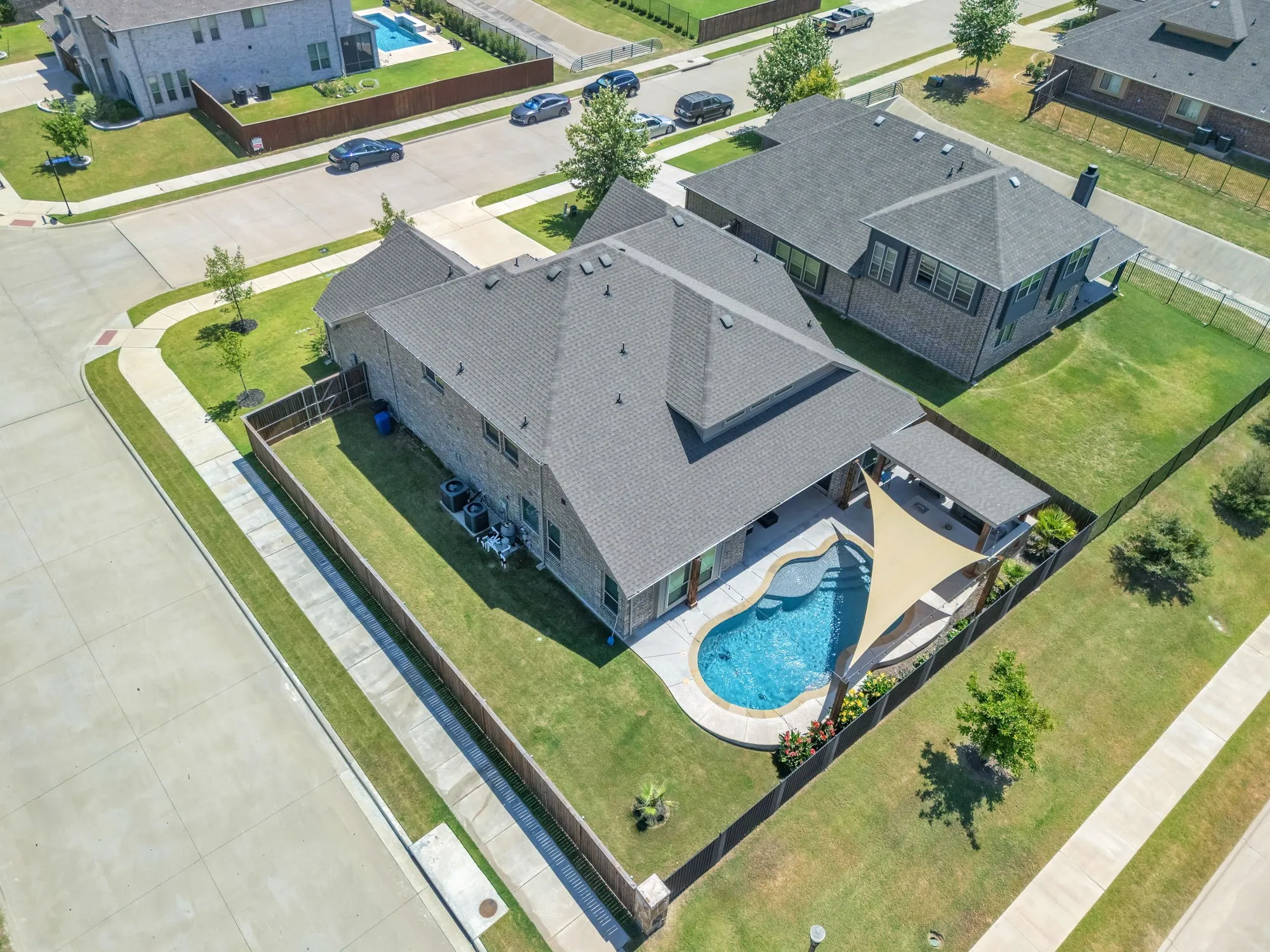 Single Family Residence For Sale in Ellis County , 4002 Grove Valley Road, Midlothian, Texas 76065, 5 Bedroom, 4 Bathroom, 2 Garage spaces, 3,484 Sqft, built in 2021, Preowned, mls#21222534, Real Estate Agent in Midlothian, Homes For Sale in Ellis county, Homes For Sale in Midlothian, Realtor in Midlothian Texas, Real Estate Brokerage Independent Realty Texas, Luminita Cordes Realtor
