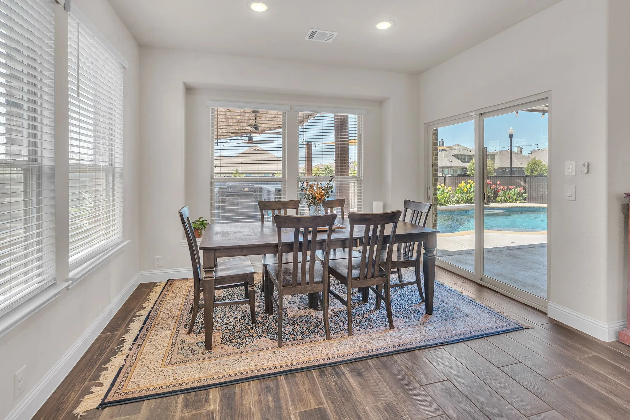 Single Family Residence For Sale in Ellis County , 4002 Grove Valley Road, Midlothian, Texas 76065, 5 Bedroom, 4 Bathroom, 2 Garage spaces, 3,484 Sqft, built in 2021, Preowned, mls#21222534, Real Estate Agent in Midlothian, Homes For Sale in Ellis county, Homes For Sale in Midlothian, Realtor in Midlothian Texas, Real Estate Brokerage Independent Realty Texas, Luminita Cordes Realtor