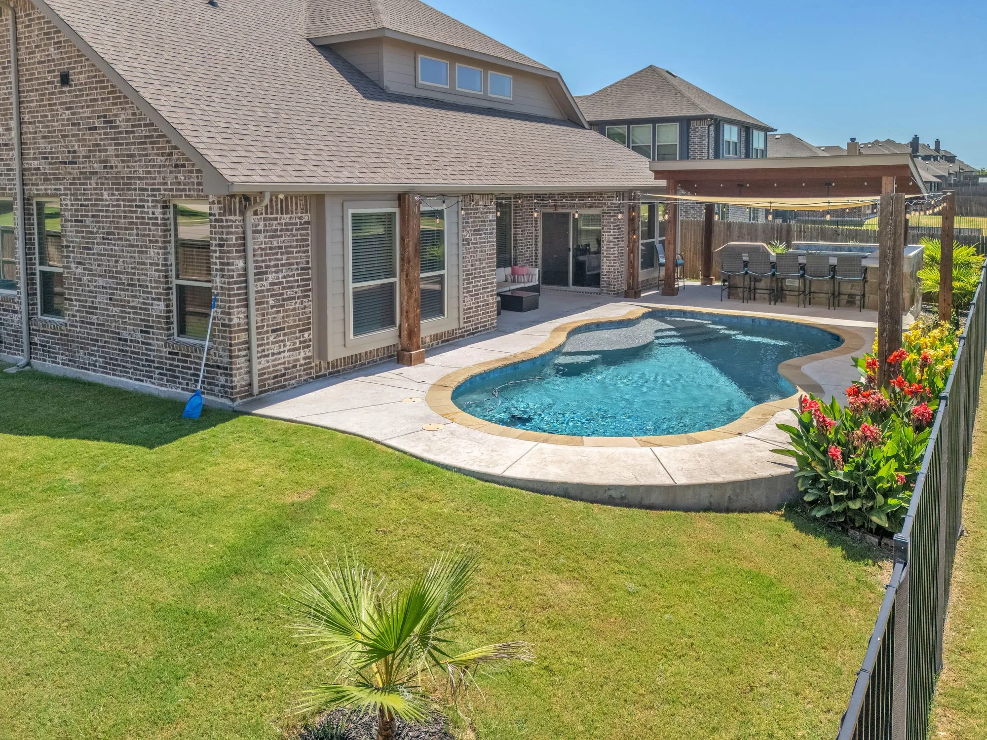 Single Family Residence For Sale in Ellis County , 4002 Grove Valley Road, Midlothian, Texas 76065, 5 Bedroom, 4 Bathroom, 2 Garage spaces, 3,484 Sqft, built in 2021, Preowned, mls#21222534, Real Estate Agent in Midlothian, Homes For Sale in Ellis county, Homes For Sale in Midlothian, Realtor in Midlothian Texas, Real Estate Brokerage Independent Realty Texas, Luminita Cordes Realtor