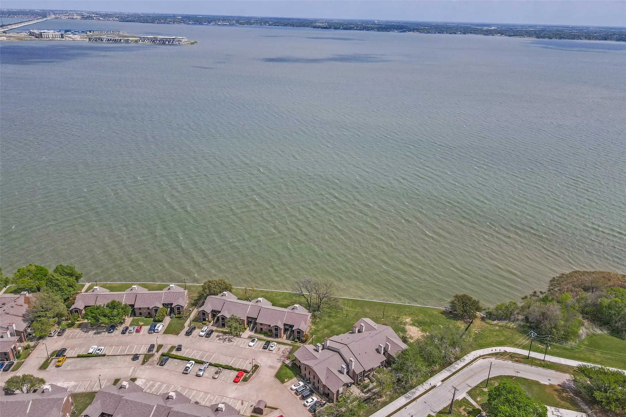 Condominium For Sale in Dallas County , 4602 Chaha Road 207, Garland, Texas 75043, 1 Bedroom, 1 Bathroom, Garage spaces, 717 Sqft, built in 1981, mls#21226690, Real Estate Agent in Garland, Homes For Sale in Dallas county, Homes For Sale in Garland, Realtor in Garland Texas, Real Estate Brokerage Independent Realty Texas, Luminita Cordes Realtor