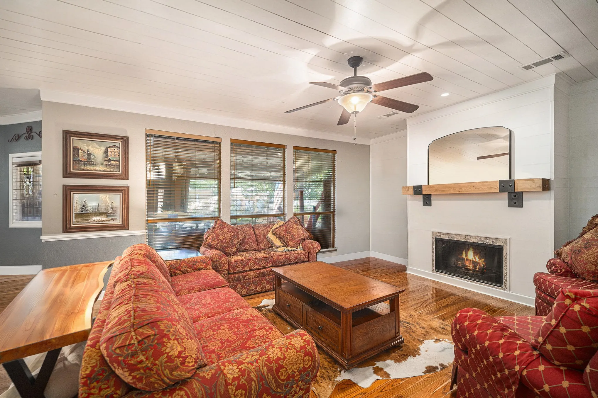 Single Family Residence For Sale in Tarrant County , 6213 Bowin Drive, Fort Worth, Texas 76132, 4 Bedroom, 3 Bathroom, 2 Garage spaces, 2,697 Sqft, built in 1998, Preowned, mls#21225816, Real Estate Agent in Fort Worth, Homes For Sale in Tarrant county, Homes For Sale in Fort Worth, Realtor in Fort Worth Texas, Real Estate Brokerage Independent Realty Texas, Luminita Cordes Realtor