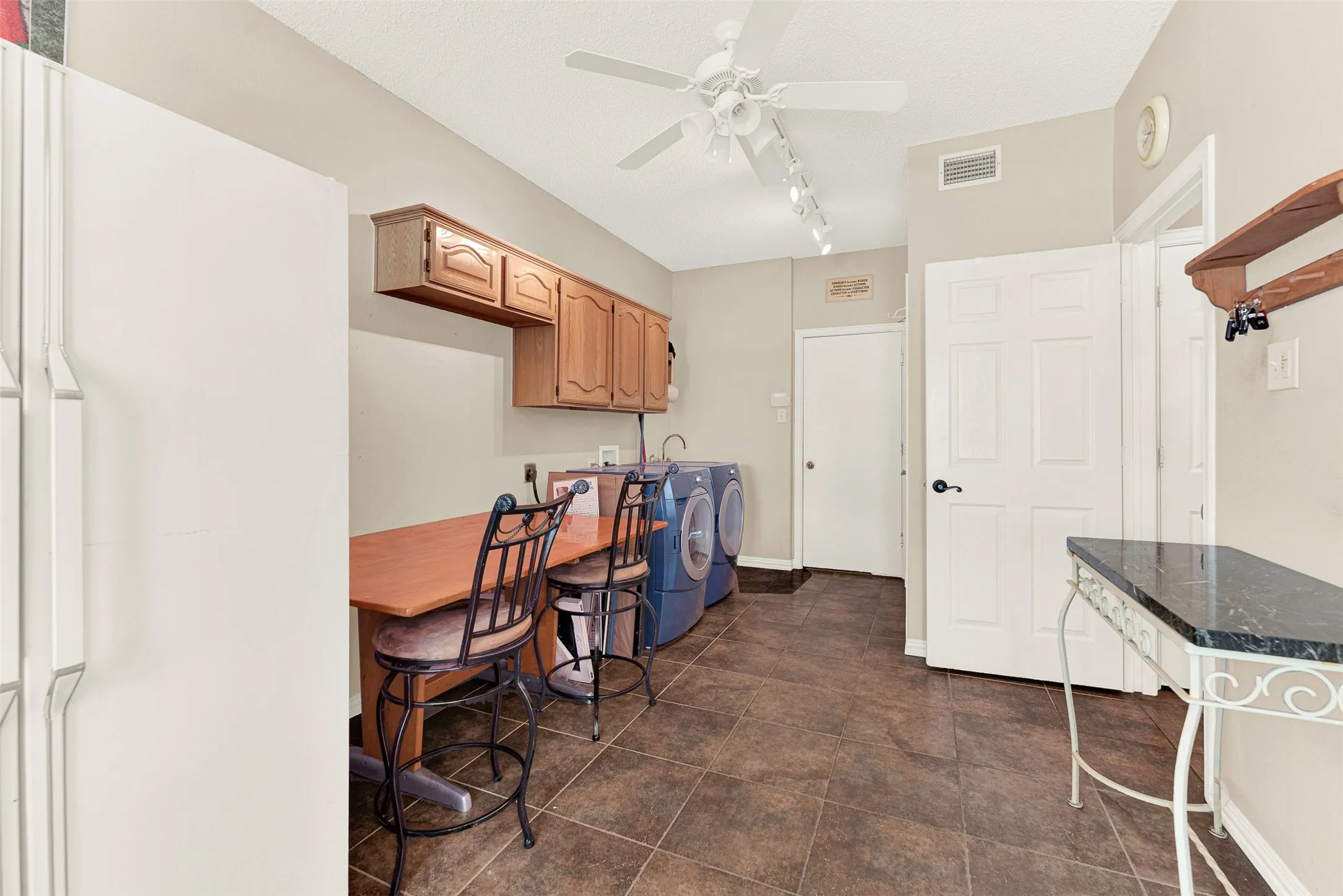 Single Family Residence For Sale in Collin County , 4513 Quincy Lane, Plano, Texas 75024, 5 Bedroom, 4 Bathroom, 3 Garage spaces, 4,068 Sqft, built in 1993, Price $875,000, mls#21226352, Real Estate Agent in Plano, Homes For Sale in Collin county, Homes For Sale in Plano, Realtor in Plano Texas, Real Estate Brokerage Independent Realty Texas, Luminita Cordes Realtor