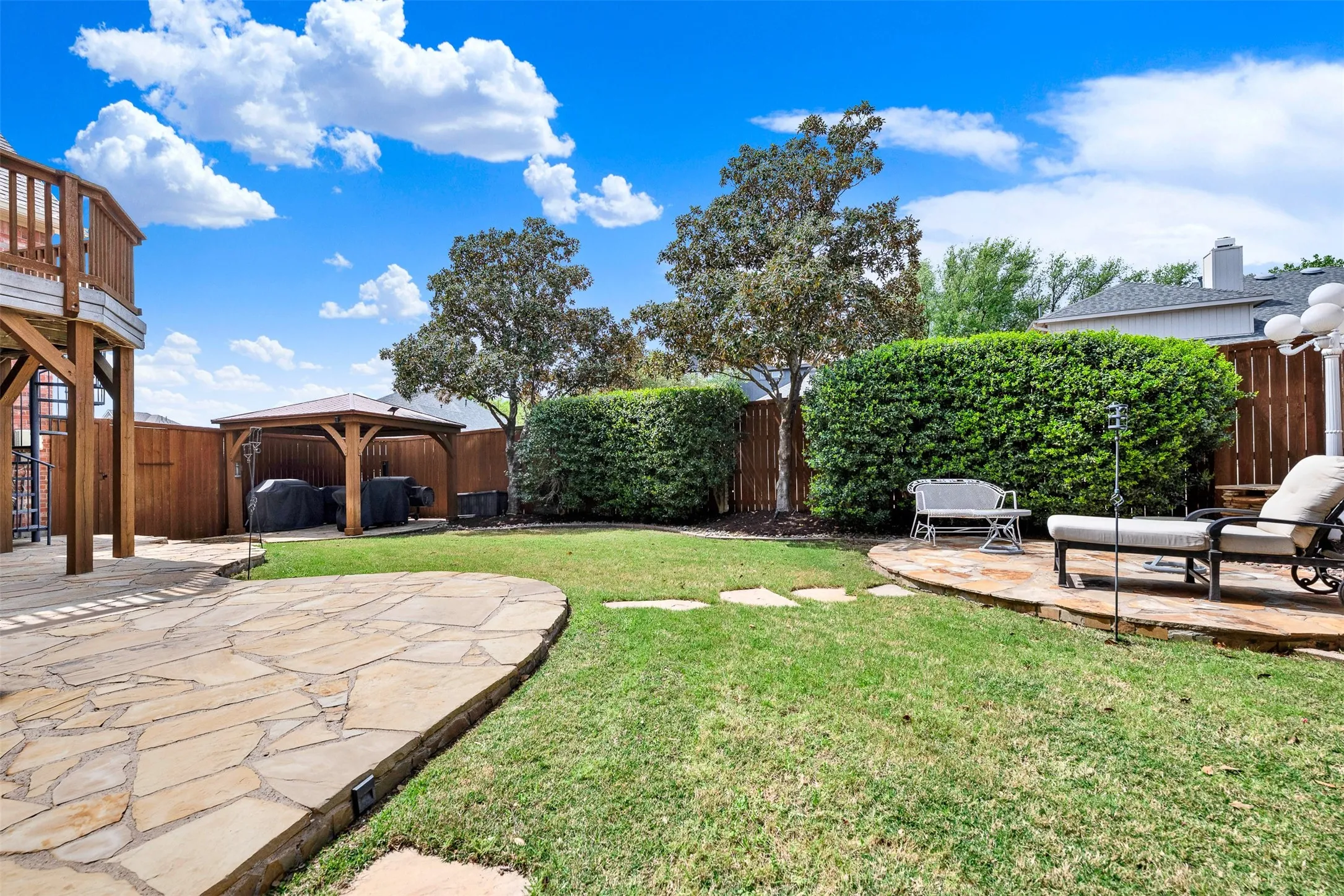 Single Family Residence For Sale in Collin County , 4513 Quincy Lane, Plano, Texas 75024, 5 Bedroom, 4 Bathroom, 3 Garage spaces, 4,068 Sqft, built in 1993, Price $875,000, mls#21226352, Real Estate Agent in Plano, Homes For Sale in Collin county, Homes For Sale in Plano, Realtor in Plano Texas, Real Estate Brokerage Independent Realty Texas, Luminita Cordes Realtor