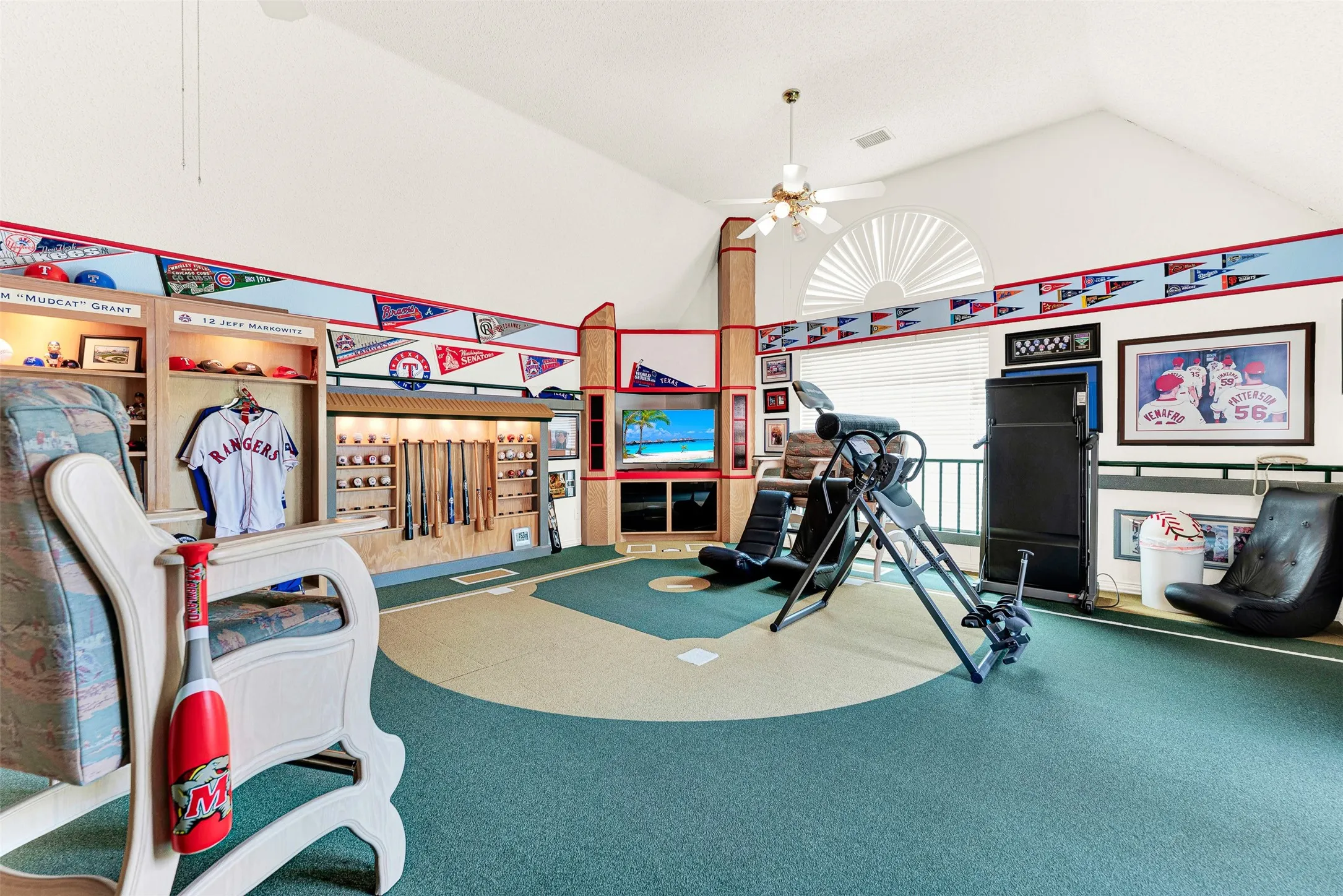 Single Family Residence For Sale in Collin County , 4513 Quincy Lane, Plano, Texas 75024, 5 Bedroom, 4 Bathroom, 3 Garage spaces, 4,068 Sqft, built in 1993, Price $875,000, mls#21226352, Real Estate Agent in Plano, Homes For Sale in Collin county, Homes For Sale in Plano, Realtor in Plano Texas, Real Estate Brokerage Independent Realty Texas, Luminita Cordes Realtor