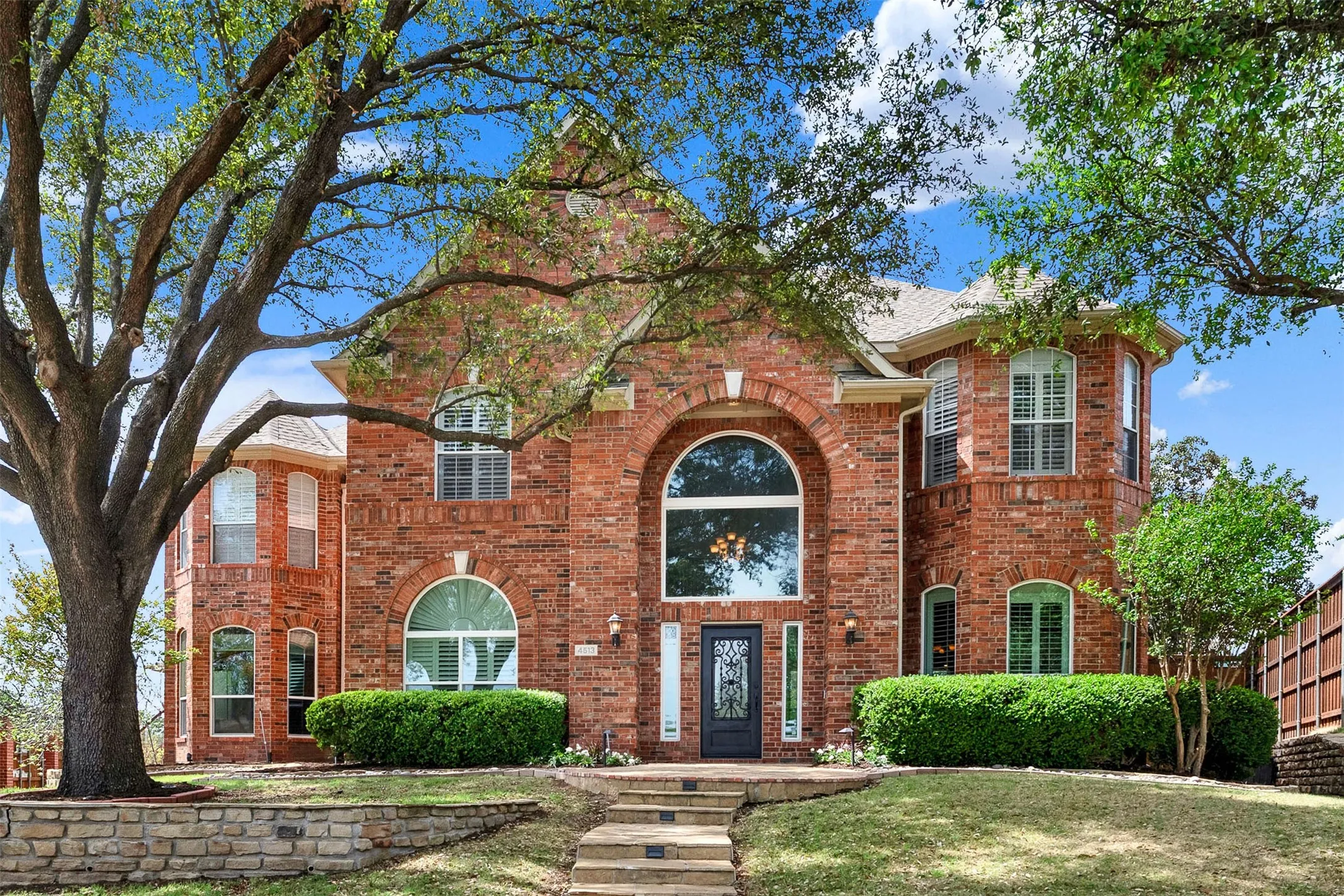 Single Family Residence For Sale in Collin County , 4513 Quincy Lane, Plano, Texas 75024, 5 Bedroom, 4 Bathroom, 3 Garage spaces, 4,068 Sqft, built in 1993, Price $875,000, mls#21226352, Real Estate Agent in Plano, Homes For Sale in Collin county, Homes For Sale in Plano, Realtor in Plano Texas, Real Estate Brokerage Independent Realty Texas, Luminita Cordes Realtor