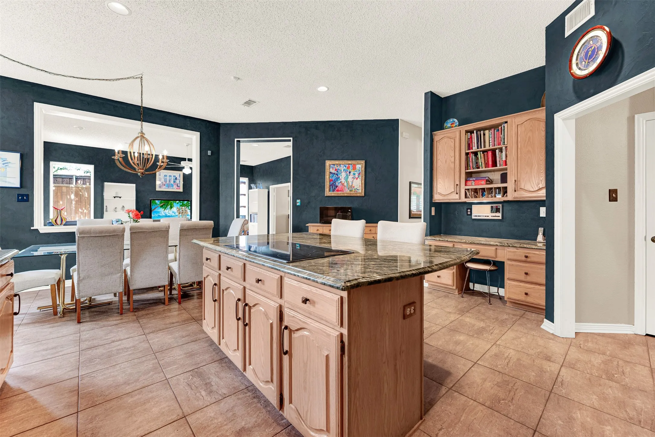 Single Family Residence For Sale in Collin County , 4513 Quincy Lane, Plano, Texas 75024, 5 Bedroom, 4 Bathroom, 3 Garage spaces, 4,068 Sqft, built in 1993, Price $875,000, mls#21226352, Real Estate Agent in Plano, Homes For Sale in Collin county, Homes For Sale in Plano, Realtor in Plano Texas, Real Estate Brokerage Independent Realty Texas, Luminita Cordes Realtor