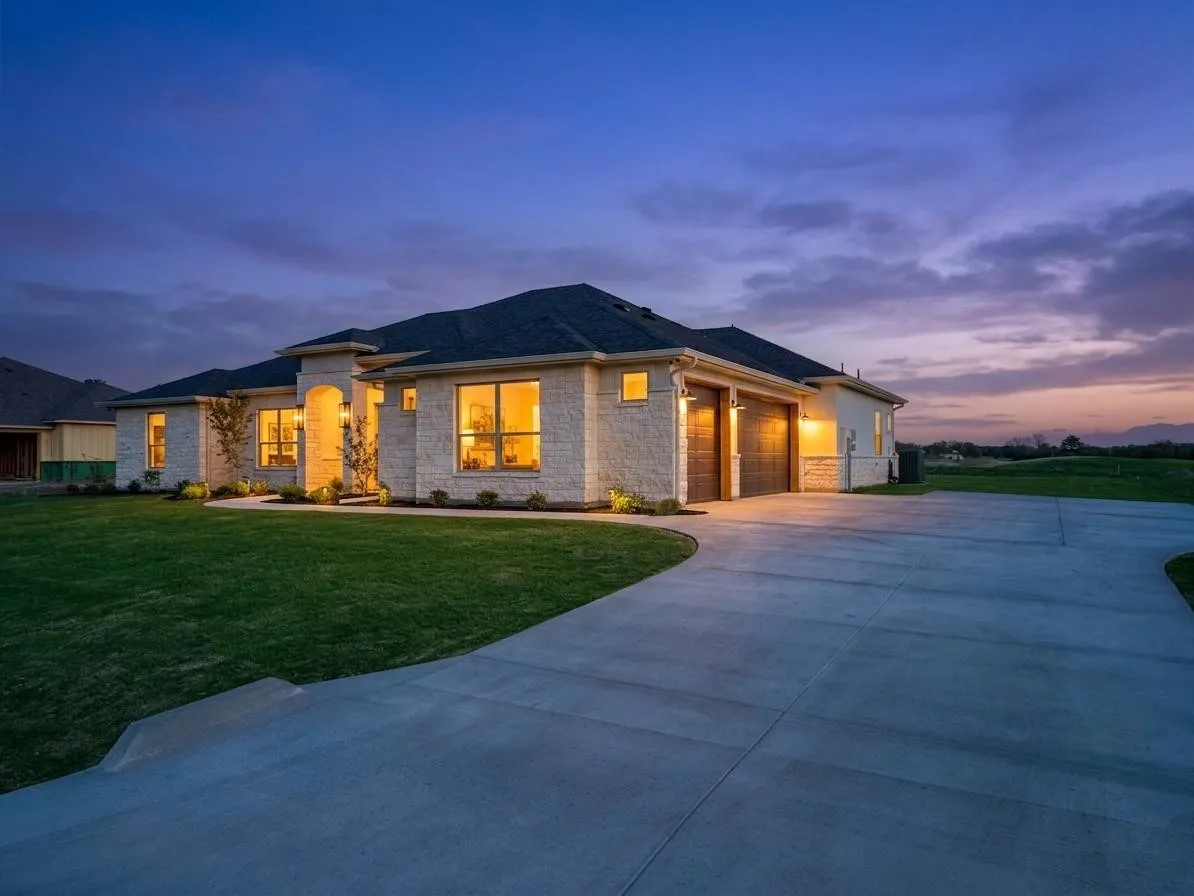 Single Family Residence For Sale in Somervell County , 103 Eagle Court, Glen Rose, Texas 76077, 4 Bedroom, 3 Bathroom, 3 Garage spaces, 2,550 Sqft, built in 2026, New Construction - Complete, mls#21226743, Real Estate Agent in Glen Rose, Homes For Sale in Somervell county, Homes For Sale in Glen Rose, Realtor in Glen Rose Texas, Real Estate Brokerage Independent Realty Texas, Luminita Cordes Realtor