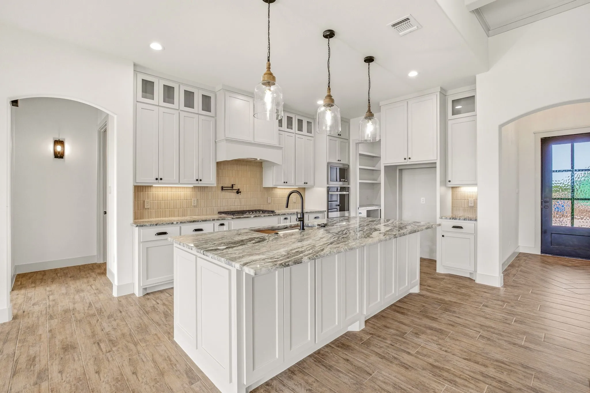 Single Family Residence For Sale in Somervell County , 103 Eagle Court, Glen Rose, Texas 76077, 4 Bedroom, 3 Bathroom, 3 Garage spaces, 2,550 Sqft, built in 2026, New Construction - Complete, mls#21226743, Real Estate Agent in Glen Rose, Homes For Sale in Somervell county, Homes For Sale in Glen Rose, Realtor in Glen Rose Texas, Real Estate Brokerage Independent Realty Texas, Luminita Cordes Realtor