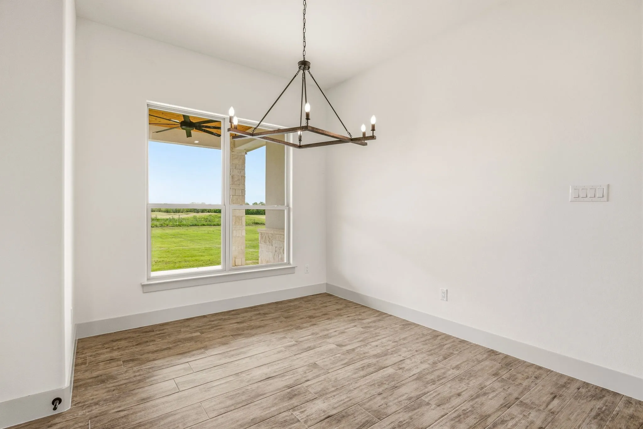 Single Family Residence For Sale in Somervell County , 103 Eagle Court, Glen Rose, Texas 76077, 4 Bedroom, 3 Bathroom, 3 Garage spaces, 2,550 Sqft, built in 2026, New Construction - Complete, mls#21226743, Real Estate Agent in Glen Rose, Homes For Sale in Somervell county, Homes For Sale in Glen Rose, Realtor in Glen Rose Texas, Real Estate Brokerage Independent Realty Texas, Luminita Cordes Realtor