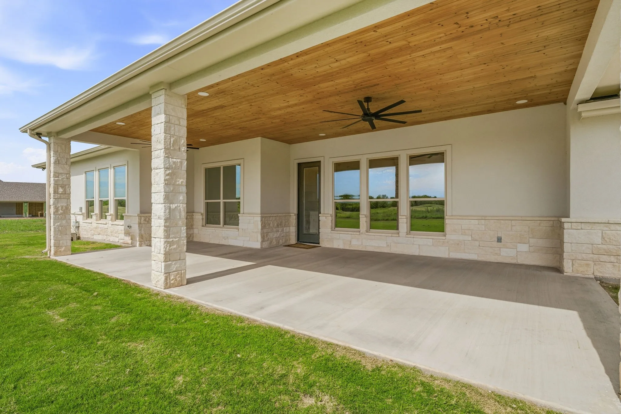 Single Family Residence For Sale in Somervell County , 103 Eagle Court, Glen Rose, Texas 76077, 4 Bedroom, 3 Bathroom, 3 Garage spaces, 2,550 Sqft, built in 2026, New Construction - Complete, mls#21226743, Real Estate Agent in Glen Rose, Homes For Sale in Somervell county, Homes For Sale in Glen Rose, Realtor in Glen Rose Texas, Real Estate Brokerage Independent Realty Texas, Luminita Cordes Realtor
