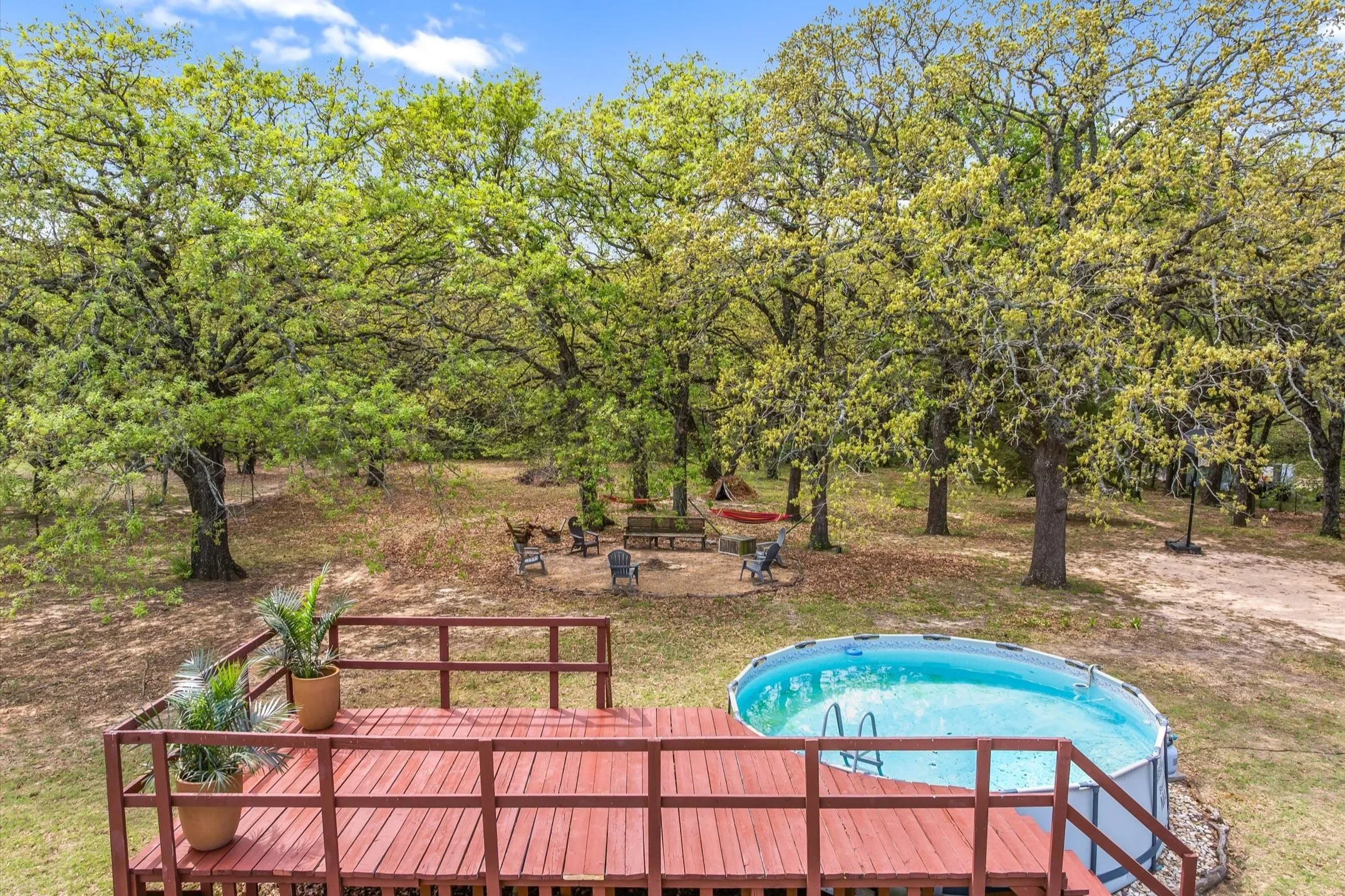 Single Family Residence For Sale in Kaufman County , 7142 S Fm 148, Kaufman, Texas 75142, 4 Bedroom, 3 Bathroom, 4 Garage spaces, 2,670 Sqft, built in 1976, mls#21219657, Real Estate Agent in Kaufman, Homes For Sale in Kaufman county, Homes For Sale in Kaufman, Realtor in Kaufman Texas, Real Estate Brokerage Independent Realty Texas, Luminita Cordes Realtor