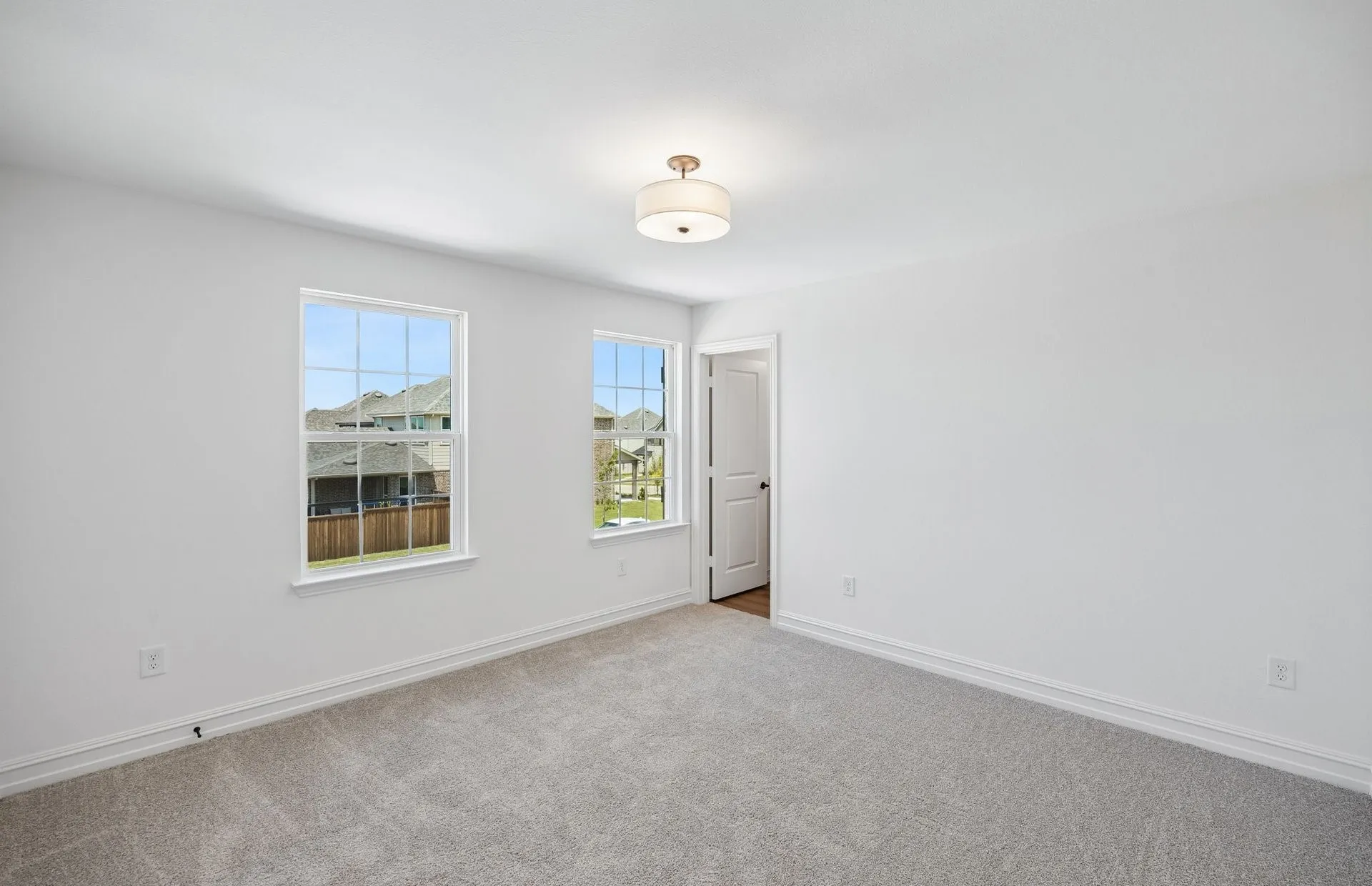 Secondary bedroom