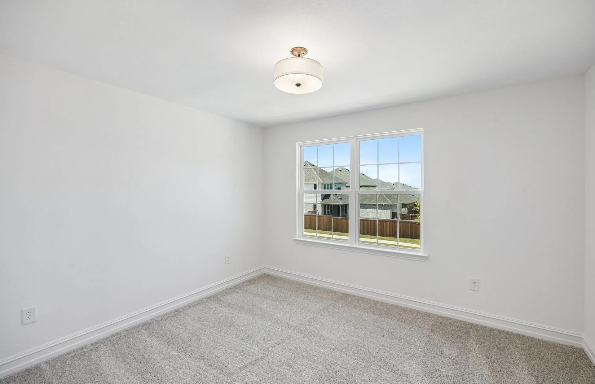 Secondary bedroom