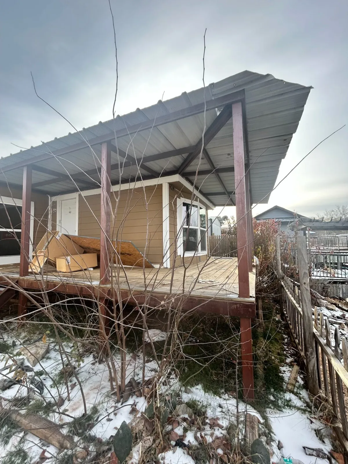 Mobile Home For Sale in Hood County , 6614 Ashley Court, Granbury, Texas 76049, 3 Bedroom, 2 Bathroom, Garage spaces, 1,492 Sqft, built in 1983, mls#21226804, Real Estate Agent in Granbury, Homes For Sale in Hood county, Homes For Sale in Granbury, Realtor in Granbury Texas, Real Estate Brokerage Independent Realty Texas, Luminita Cordes Realtor