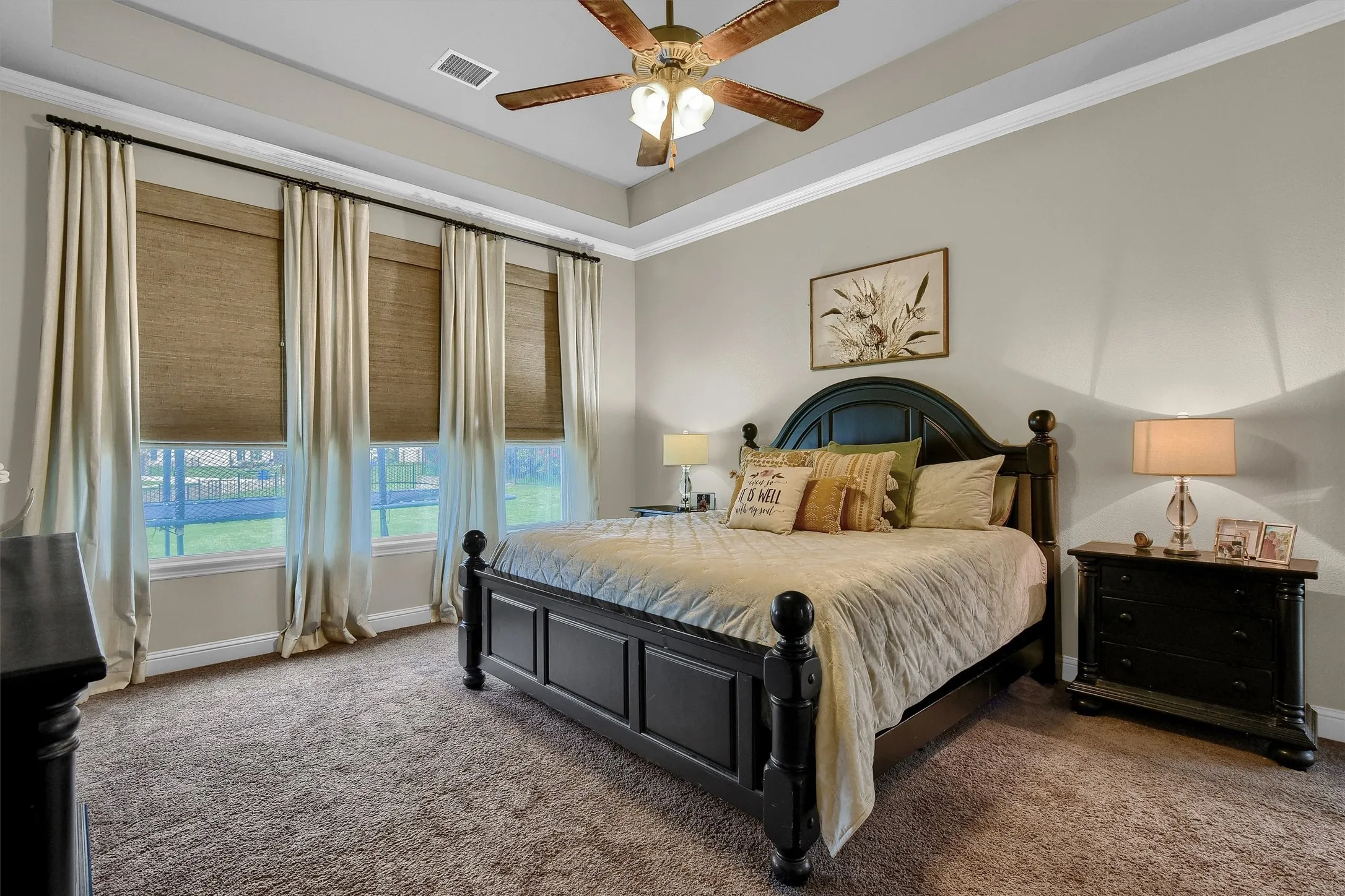 Single Family Residence For Sale in Grayson County , 2113 Deer Run, Gunter, Texas 75058, 4 Bedroom, 3 Bathroom, 2 Garage spaces, 3,378 Sqft, built in 2018, Preowned, mls#21226773, Real Estate Agent in Gunter, Homes For Sale in Grayson county, Homes For Sale in Gunter, Realtor in Gunter Texas, Real Estate Brokerage Independent Realty Texas, Luminita Cordes Realtor