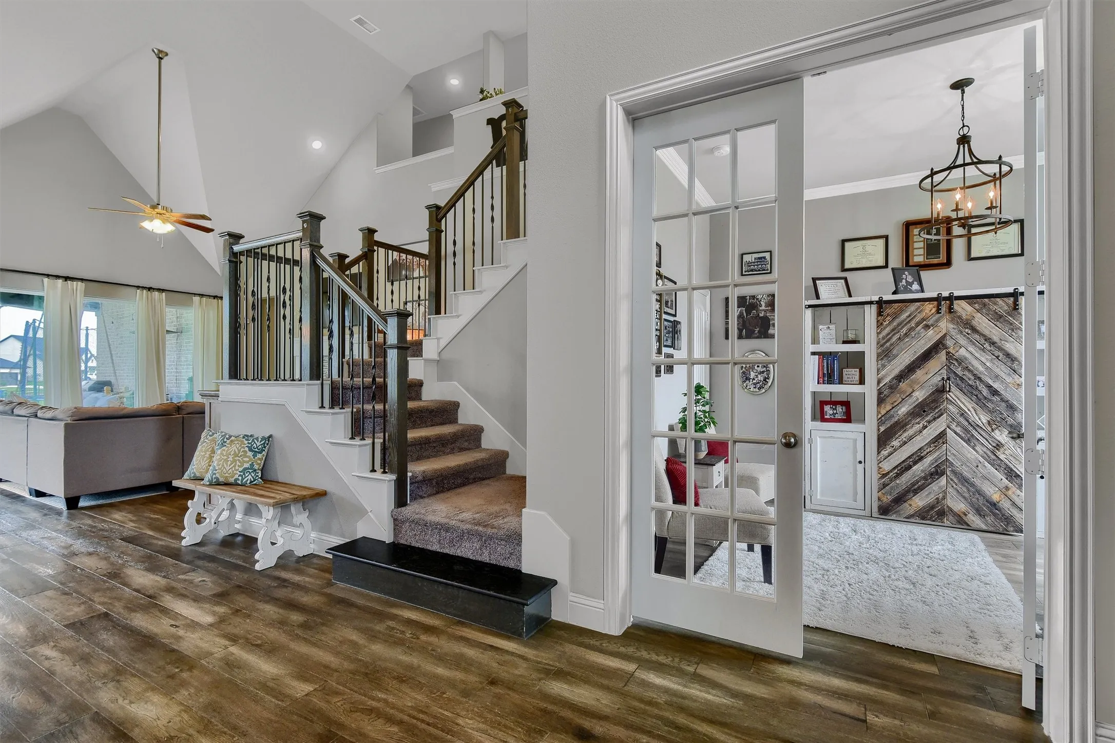 Single Family Residence For Sale in Grayson County , 2113 Deer Run, Gunter, Texas 75058, 4 Bedroom, 3 Bathroom, 2 Garage spaces, 3,378 Sqft, built in 2018, Preowned, mls#21226773, Real Estate Agent in Gunter, Homes For Sale in Grayson county, Homes For Sale in Gunter, Realtor in Gunter Texas, Real Estate Brokerage Independent Realty Texas, Luminita Cordes Realtor