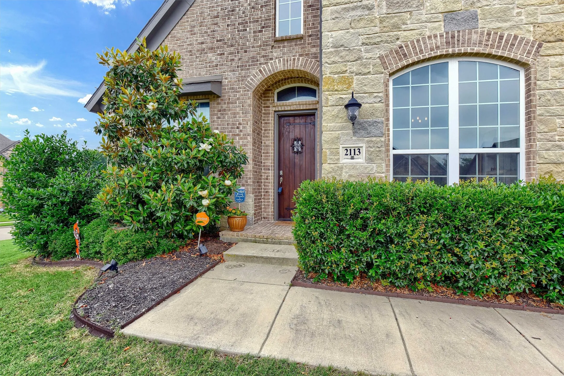 Single Family Residence For Sale in Grayson County , 2113 Deer Run, Gunter, Texas 75058, 4 Bedroom, 3 Bathroom, 2 Garage spaces, 3,378 Sqft, built in 2018, Preowned, mls#21226773, Real Estate Agent in Gunter, Homes For Sale in Grayson county, Homes For Sale in Gunter, Realtor in Gunter Texas, Real Estate Brokerage Independent Realty Texas, Luminita Cordes Realtor